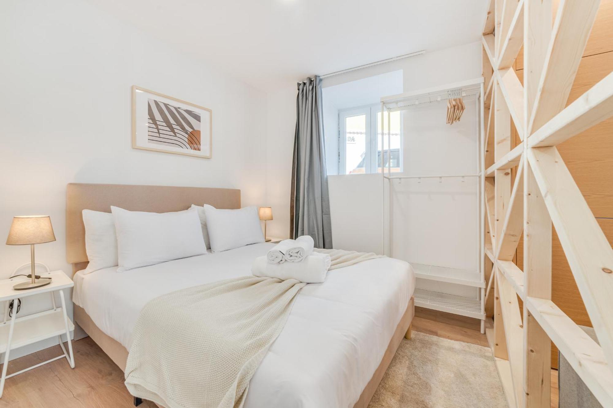 By The River - Alcantara Apartment