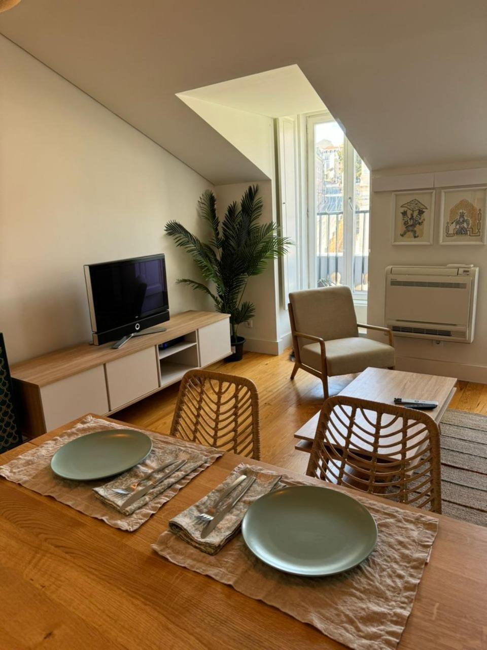Apartment Central *