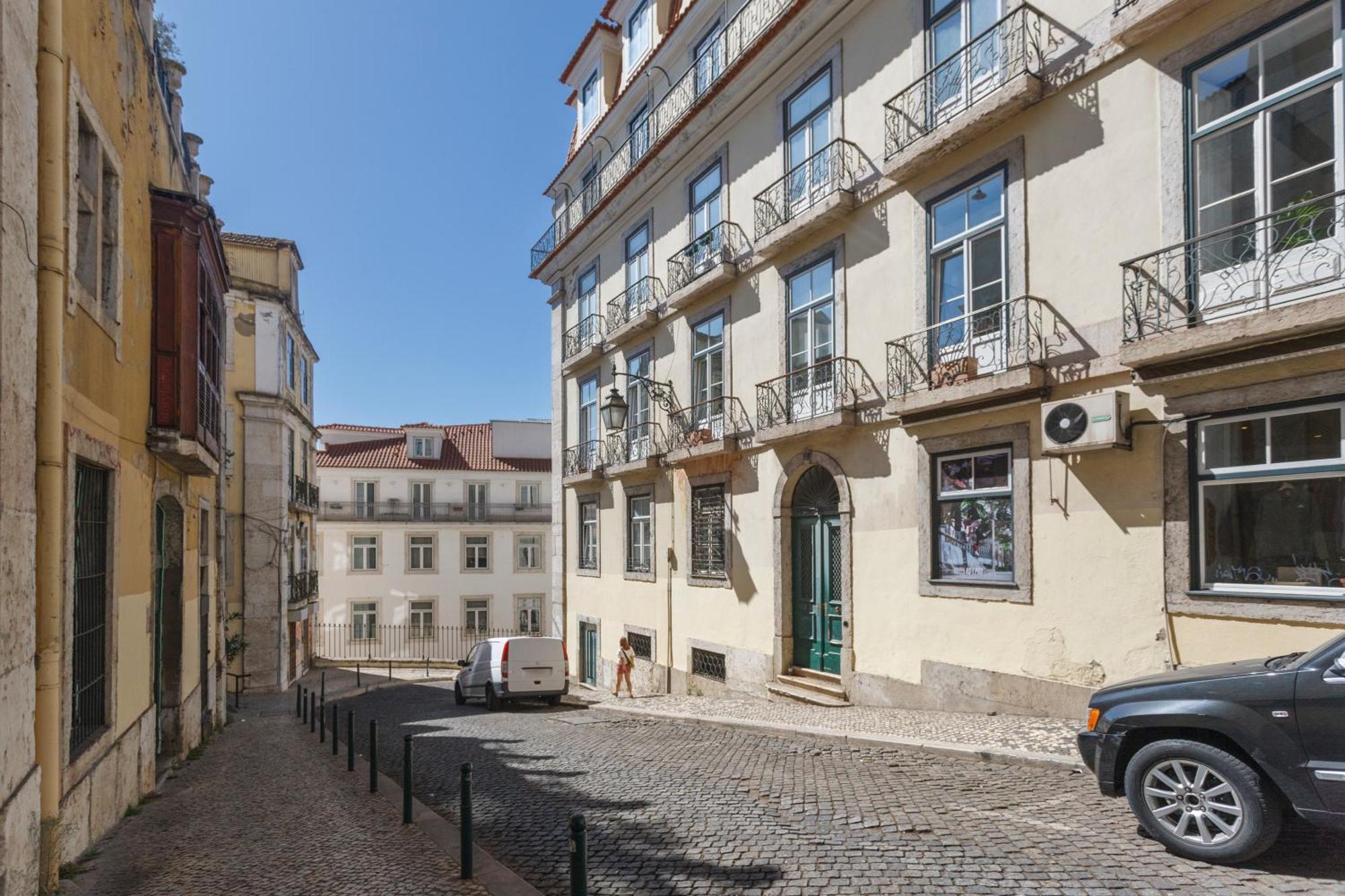 Baixa Chiado Luxury Bedrooms *