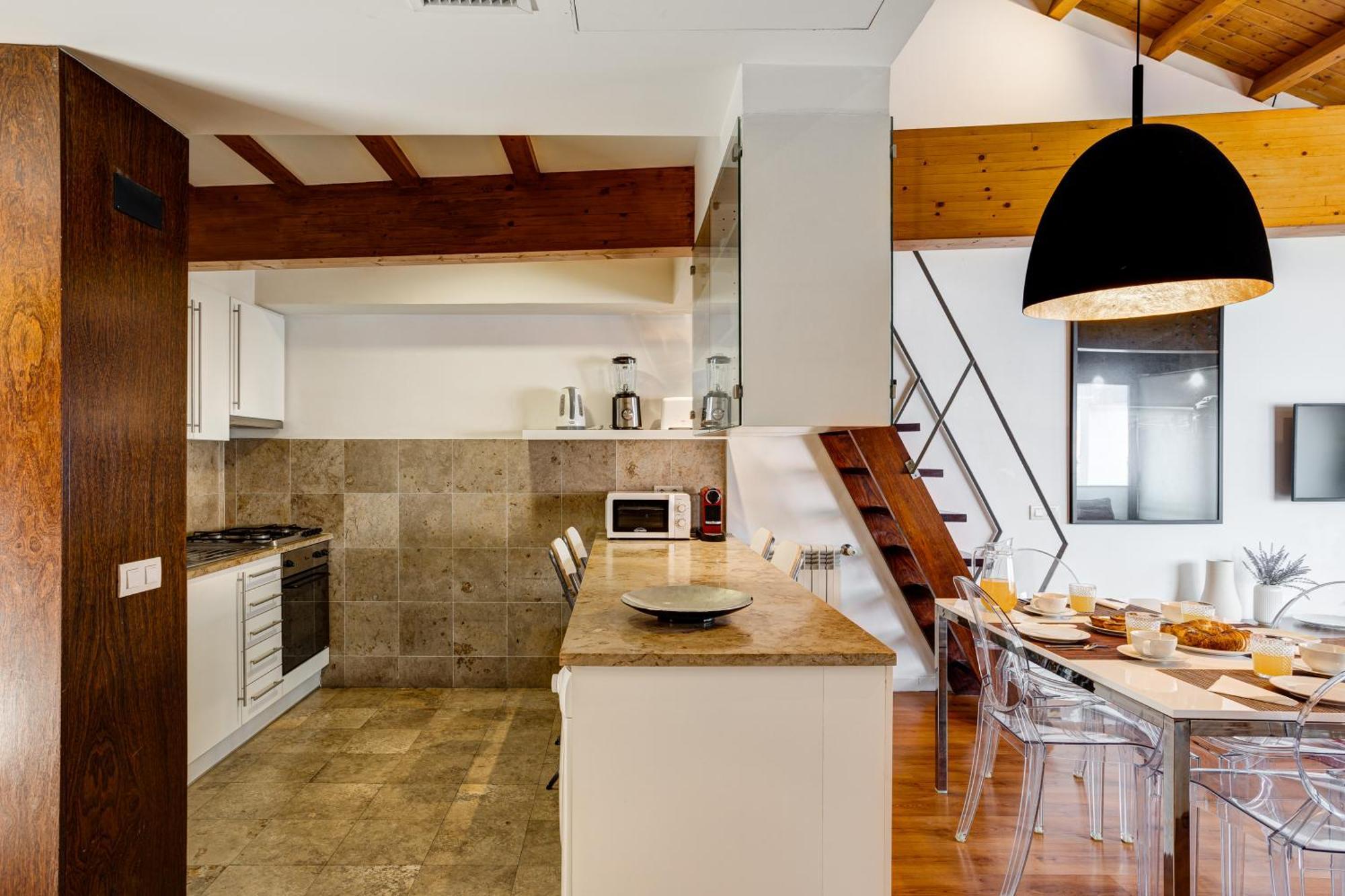 Amazing Tailor Made Penthouse With A View Apartamento *