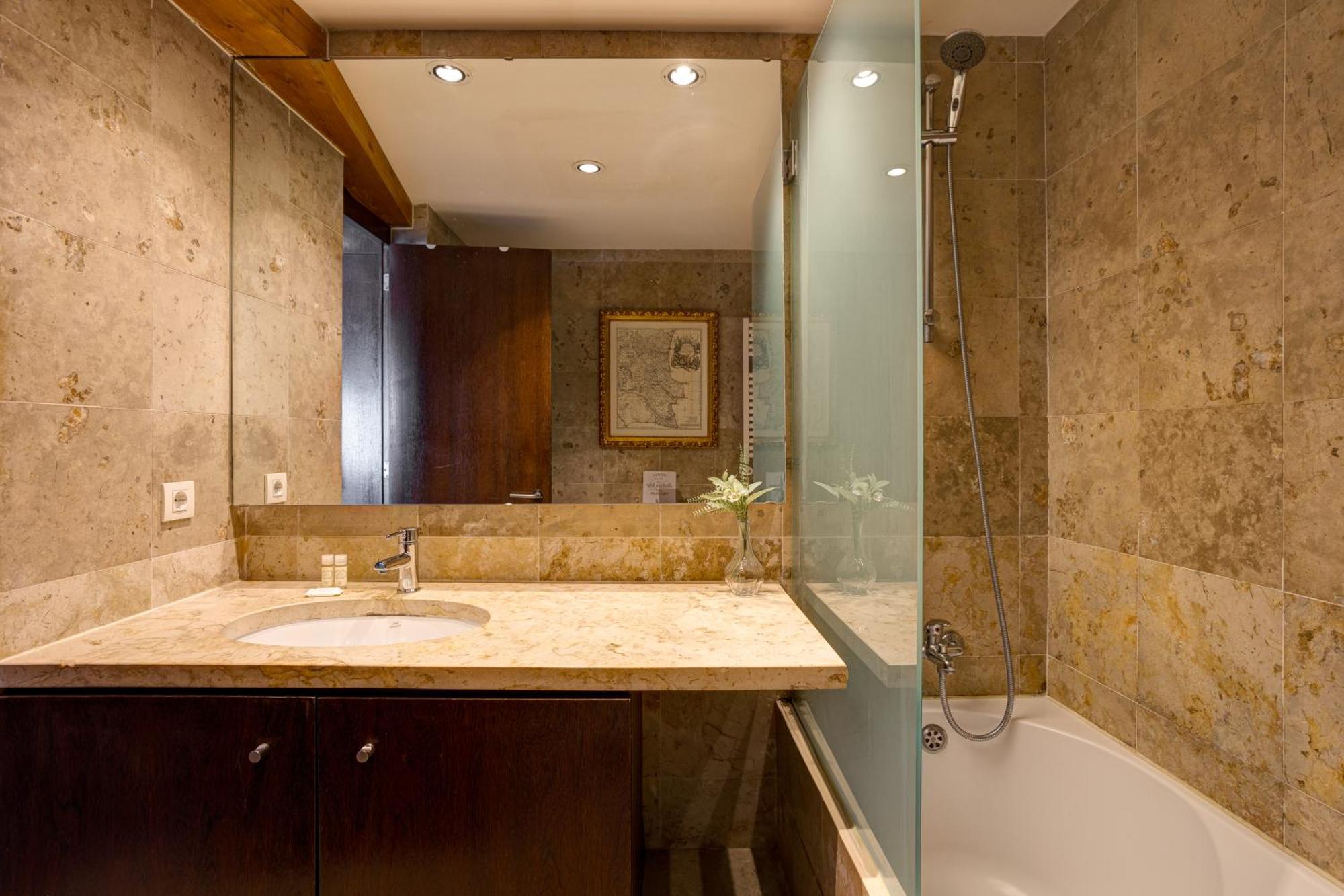 Apartment Amazing Tailor Made Penthouse With A View Lisbon