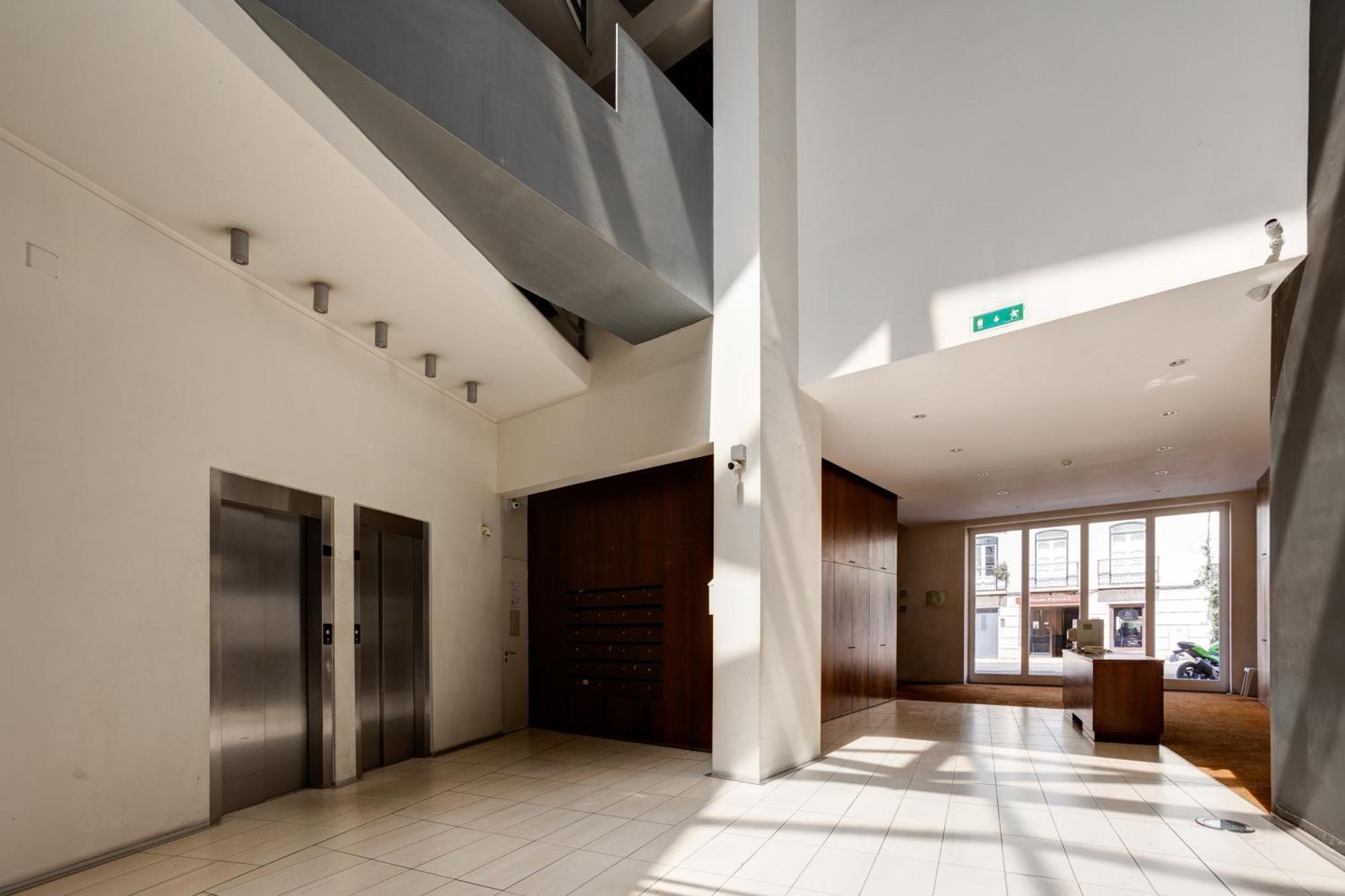 Amazing Tailor Made Penthouse With A View *