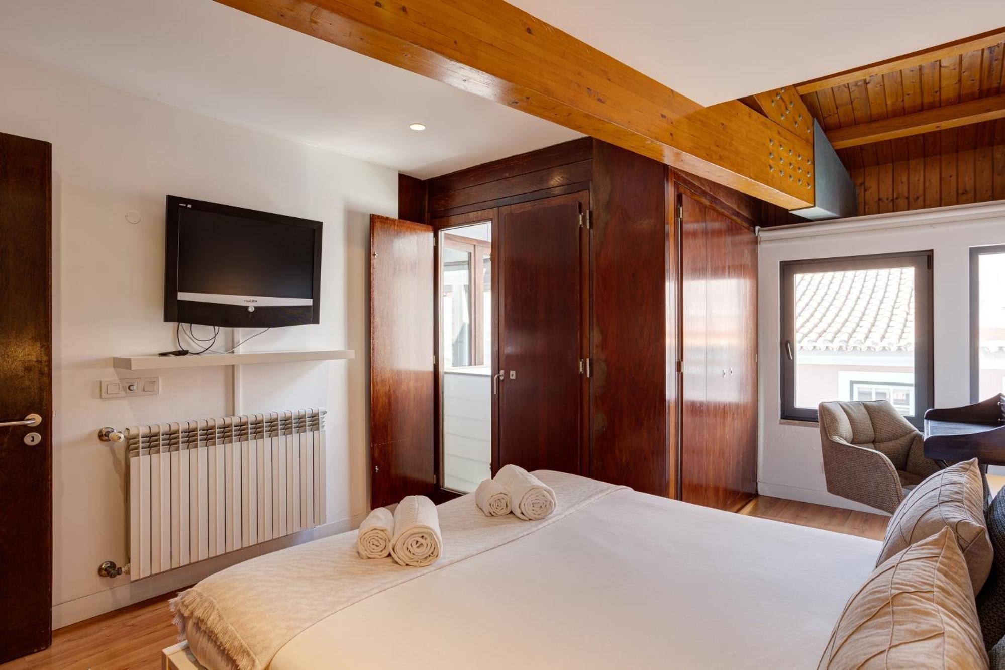 Amazing Tailor Made Penthouse With A View * Lisbon