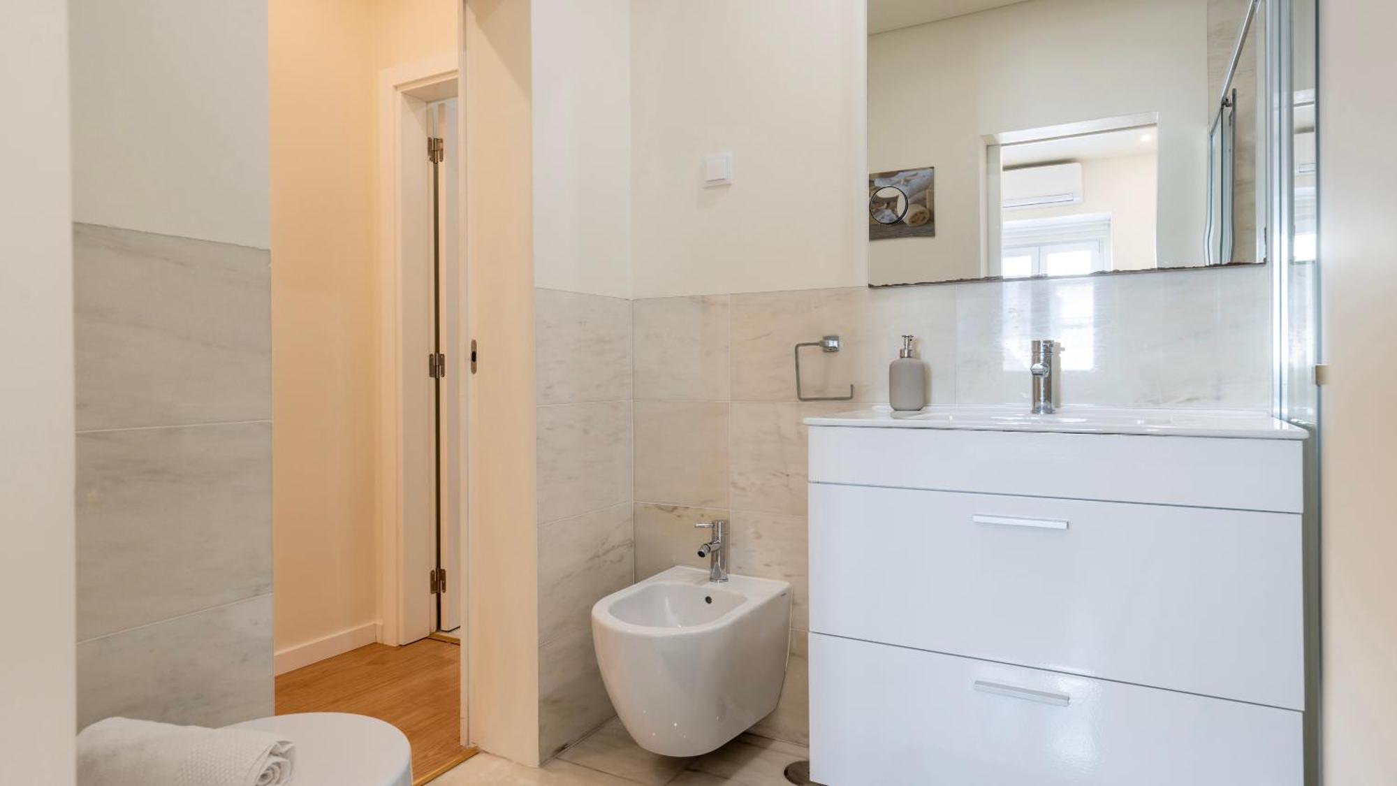 Homely 2bdr With Terrace By Lovelystay Apartment *