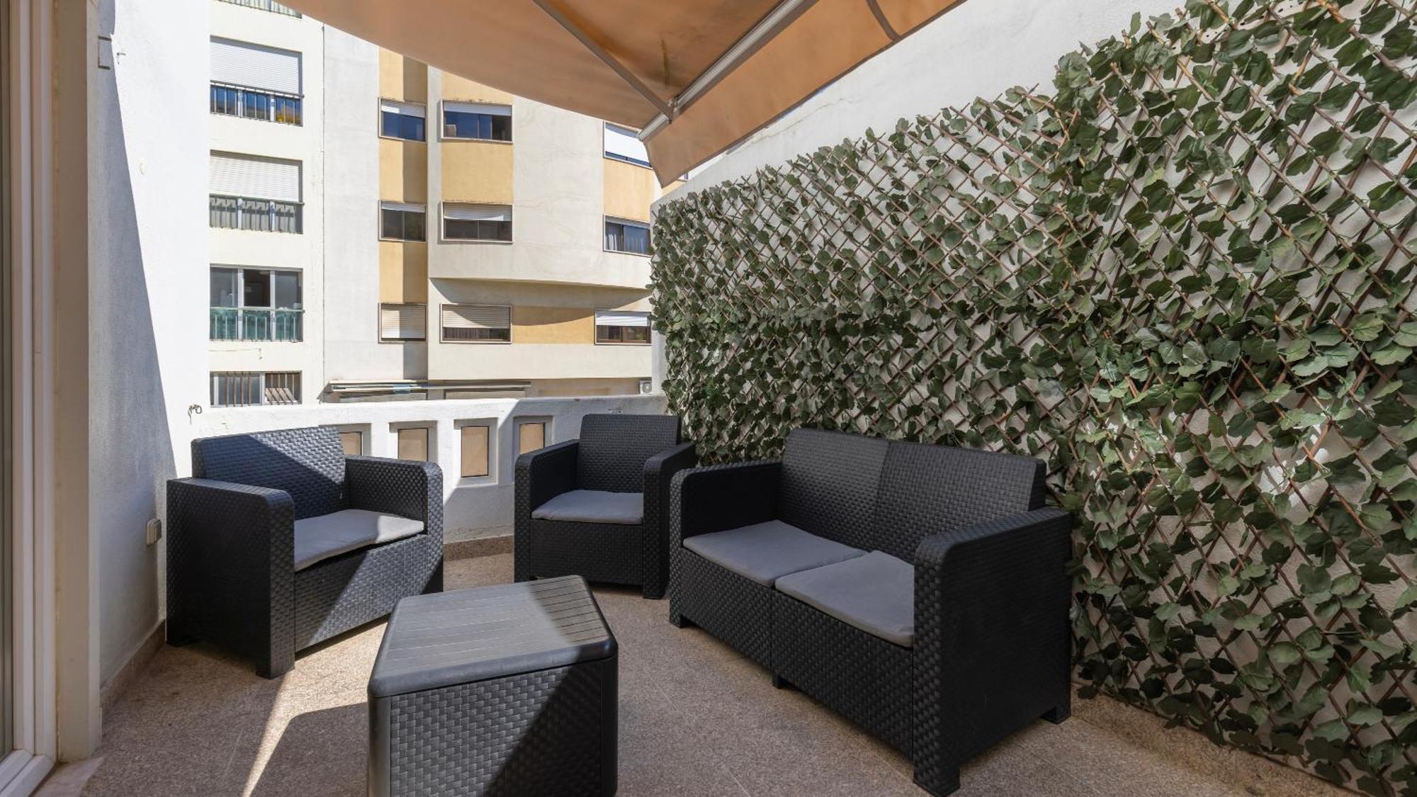 Homely 2bdr With Terrace By Lovelystay Apartment