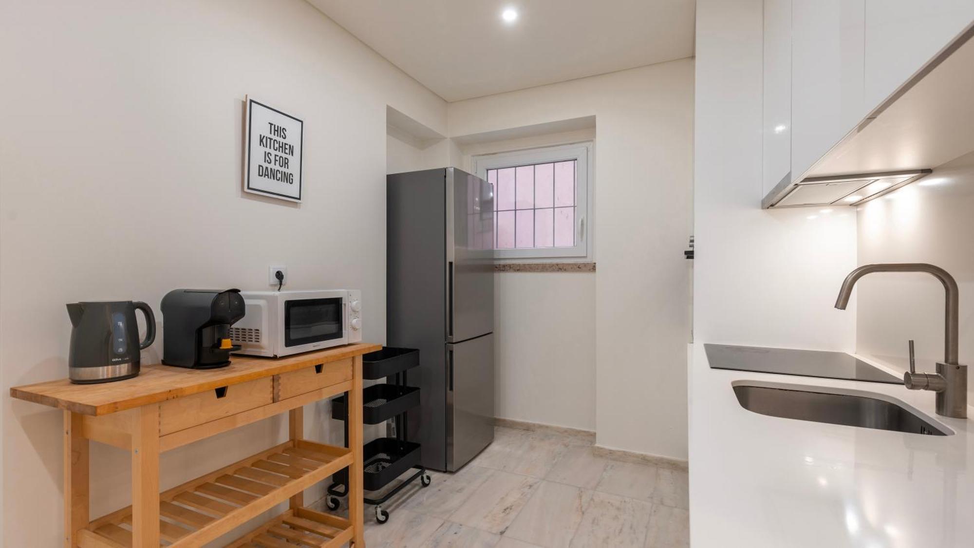 Apartment Homely 2bdr With Terrace By Lovelystay