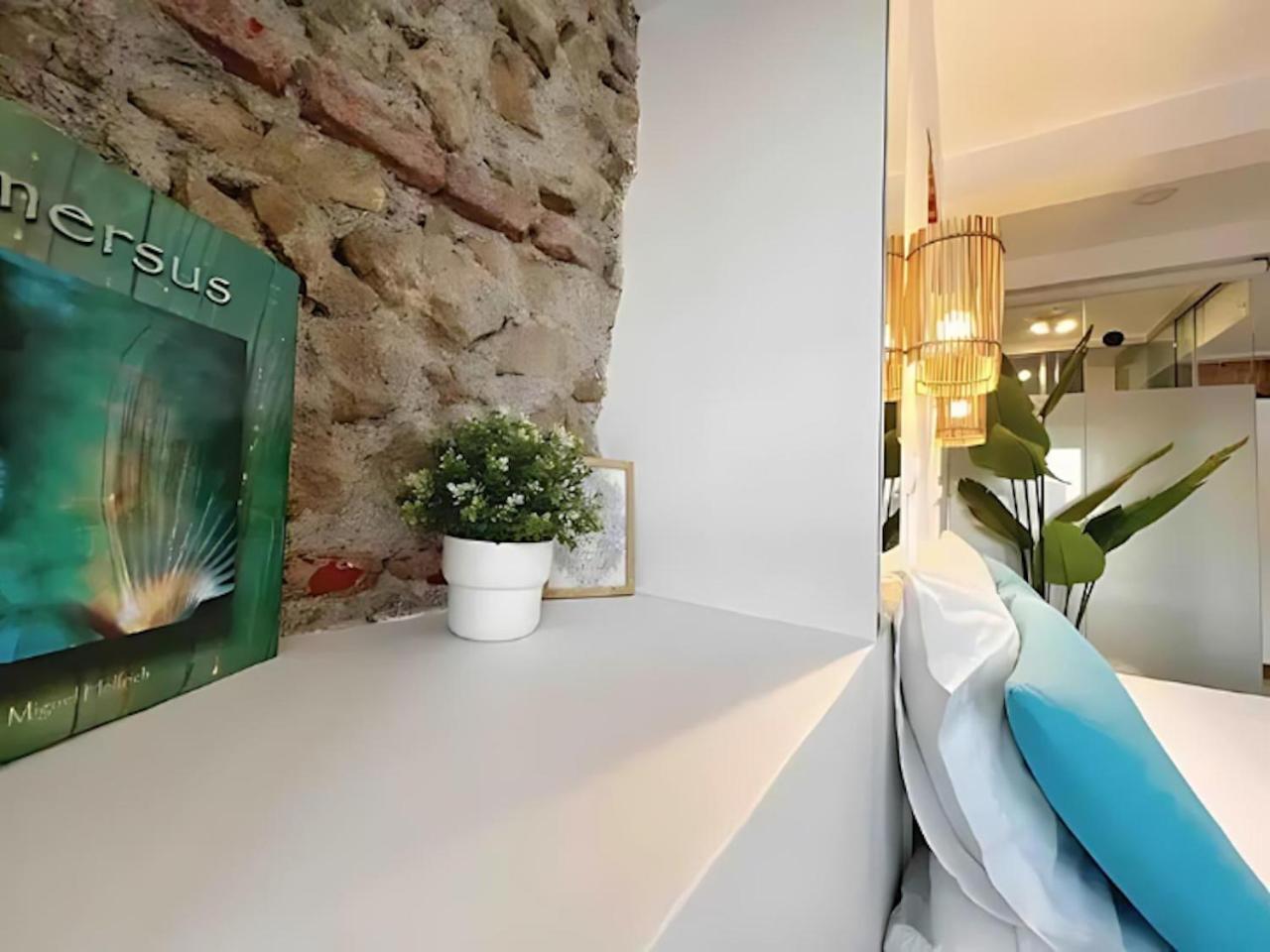 Stunning River View In Historic Alfama *
