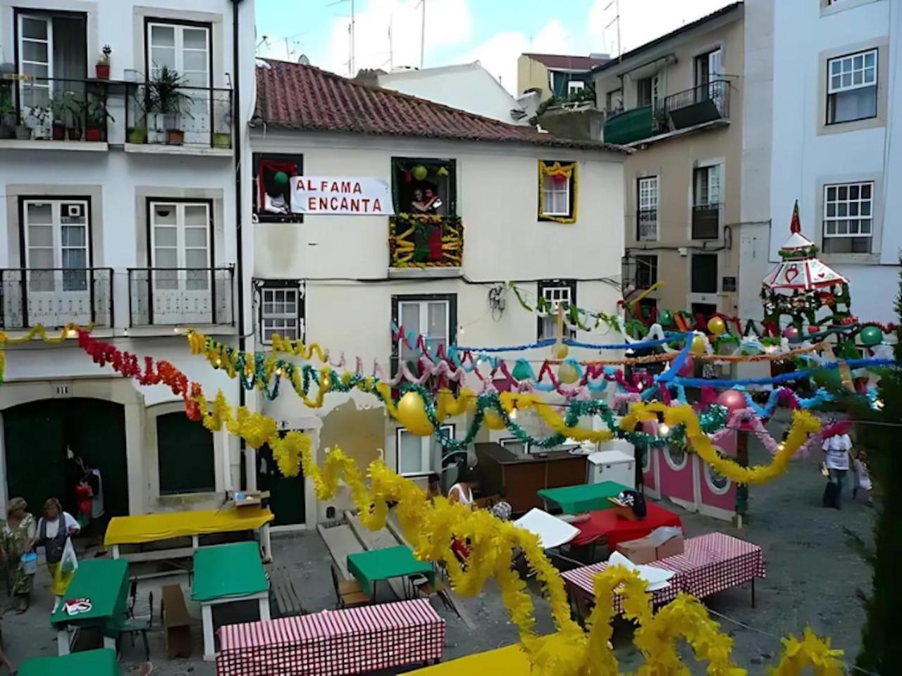 Stunning River View In Historic Alfama *