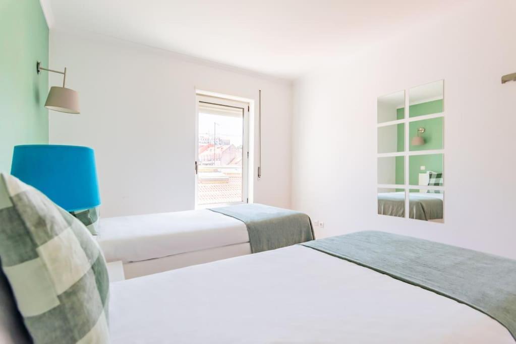 Lay Your At Avenida Da Liberdade Lisboa