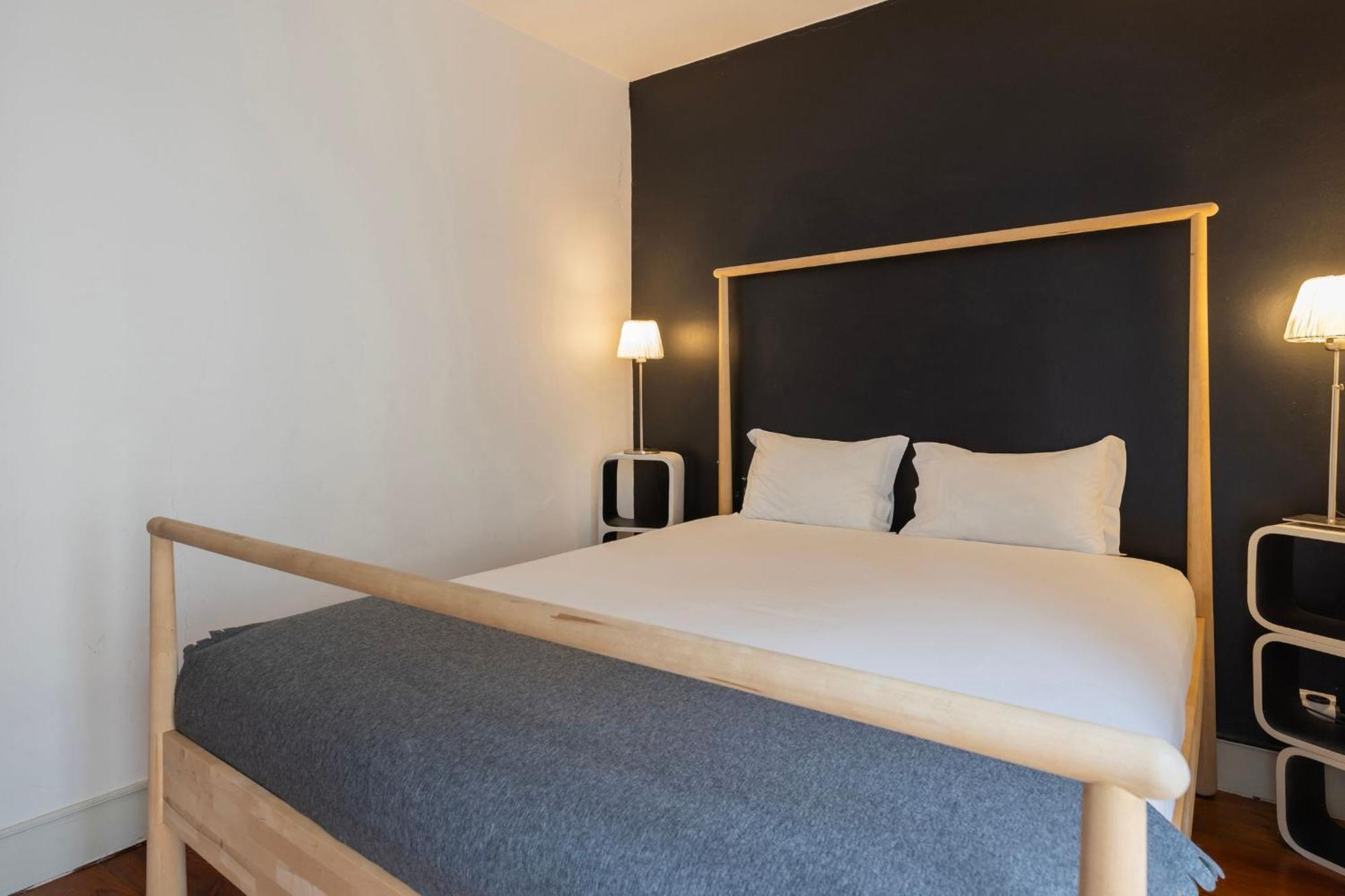Chiado Center 1bdr Flat By Lovelystay Lisboa