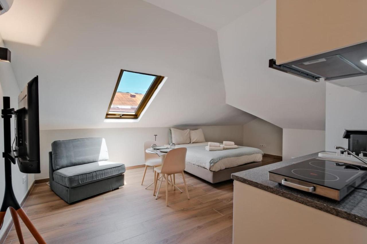 Lovely Fully Equipped Near Subway N10 - Shared Bathroom With Another Apartamento