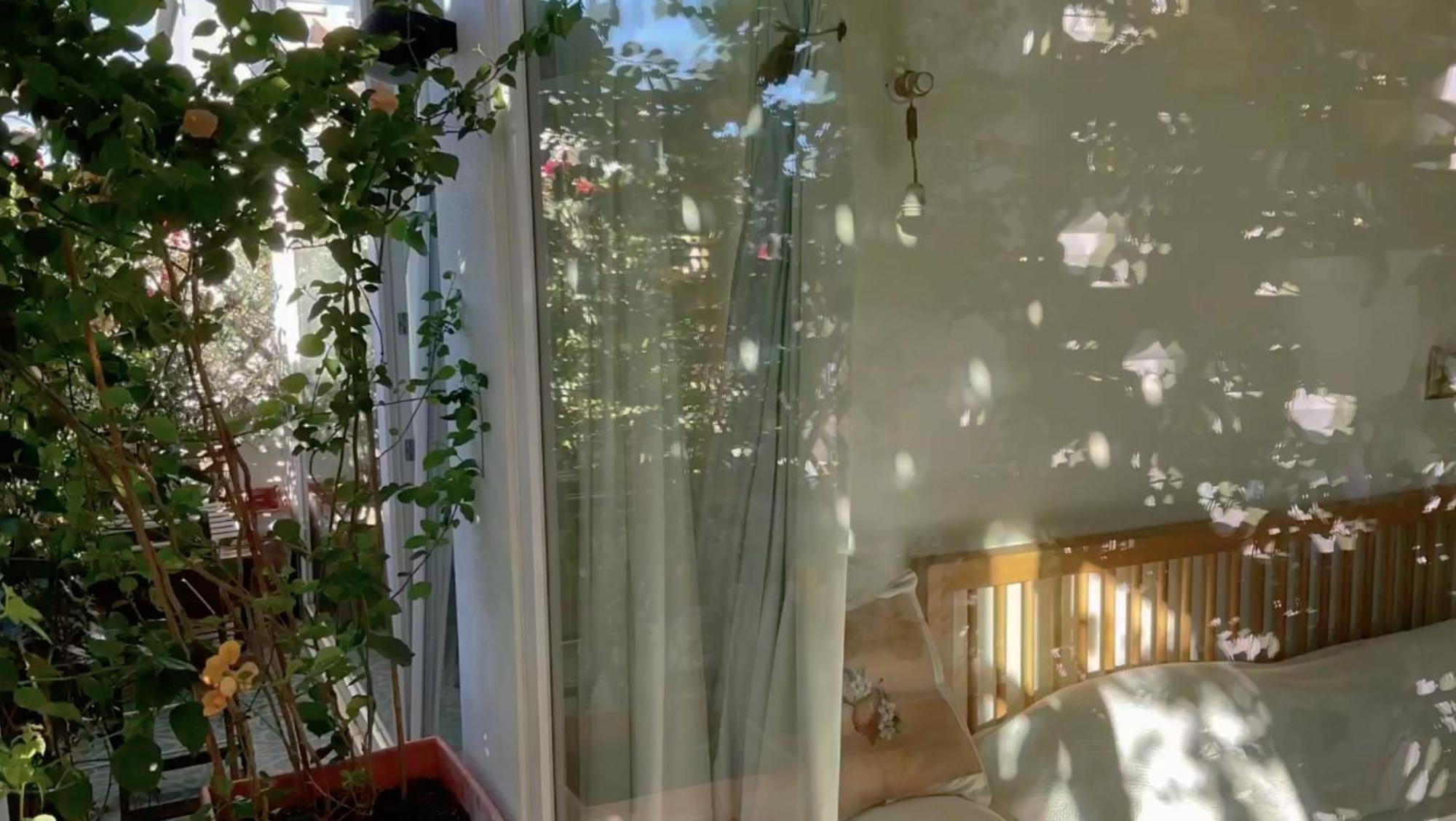 Bed and breakfast Avec Salle De Bain Privee Et Balcon Vegetal A Lisbonne Amoreiras *