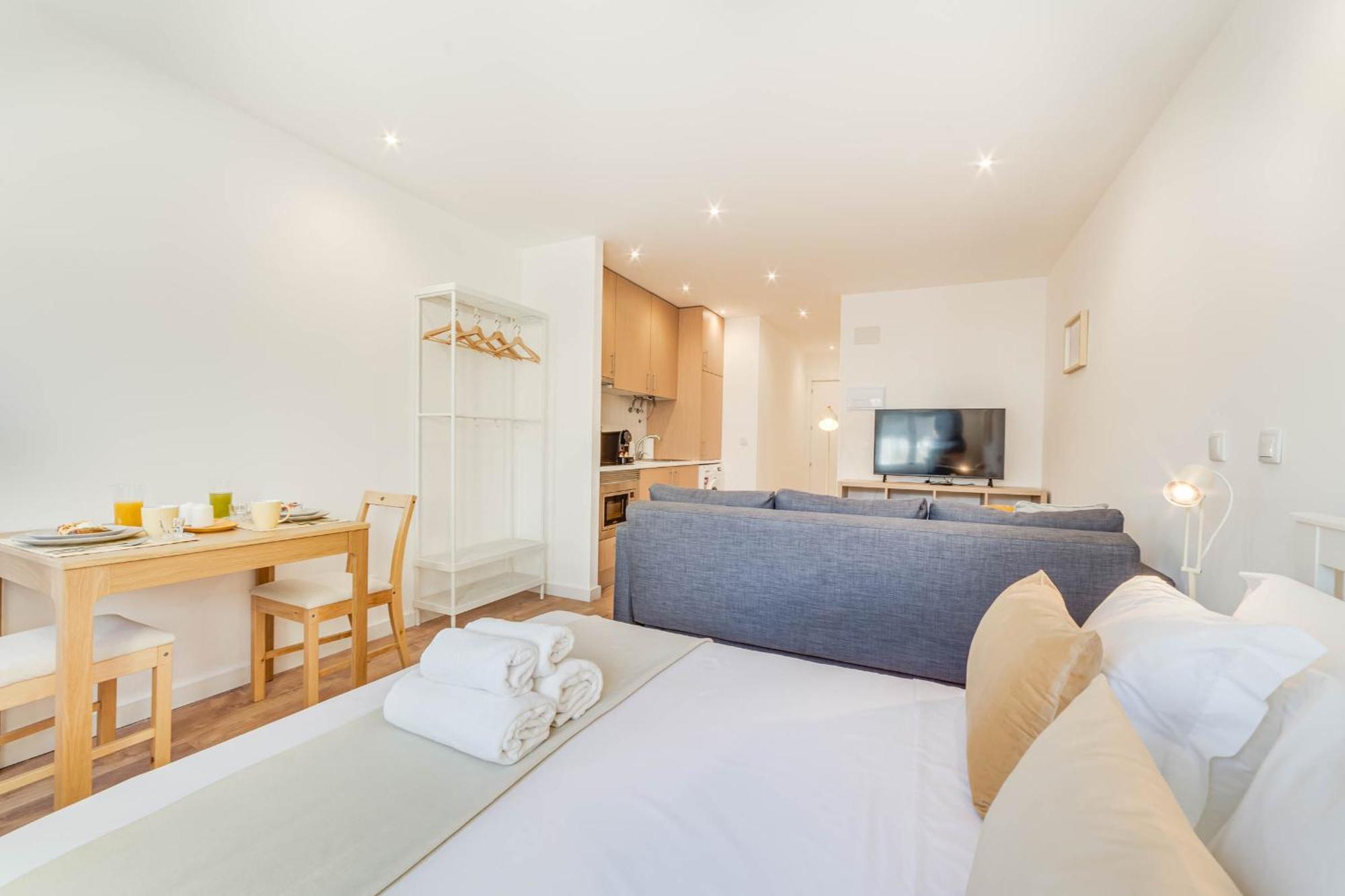 Blue Charm - Campolide Apartamento *