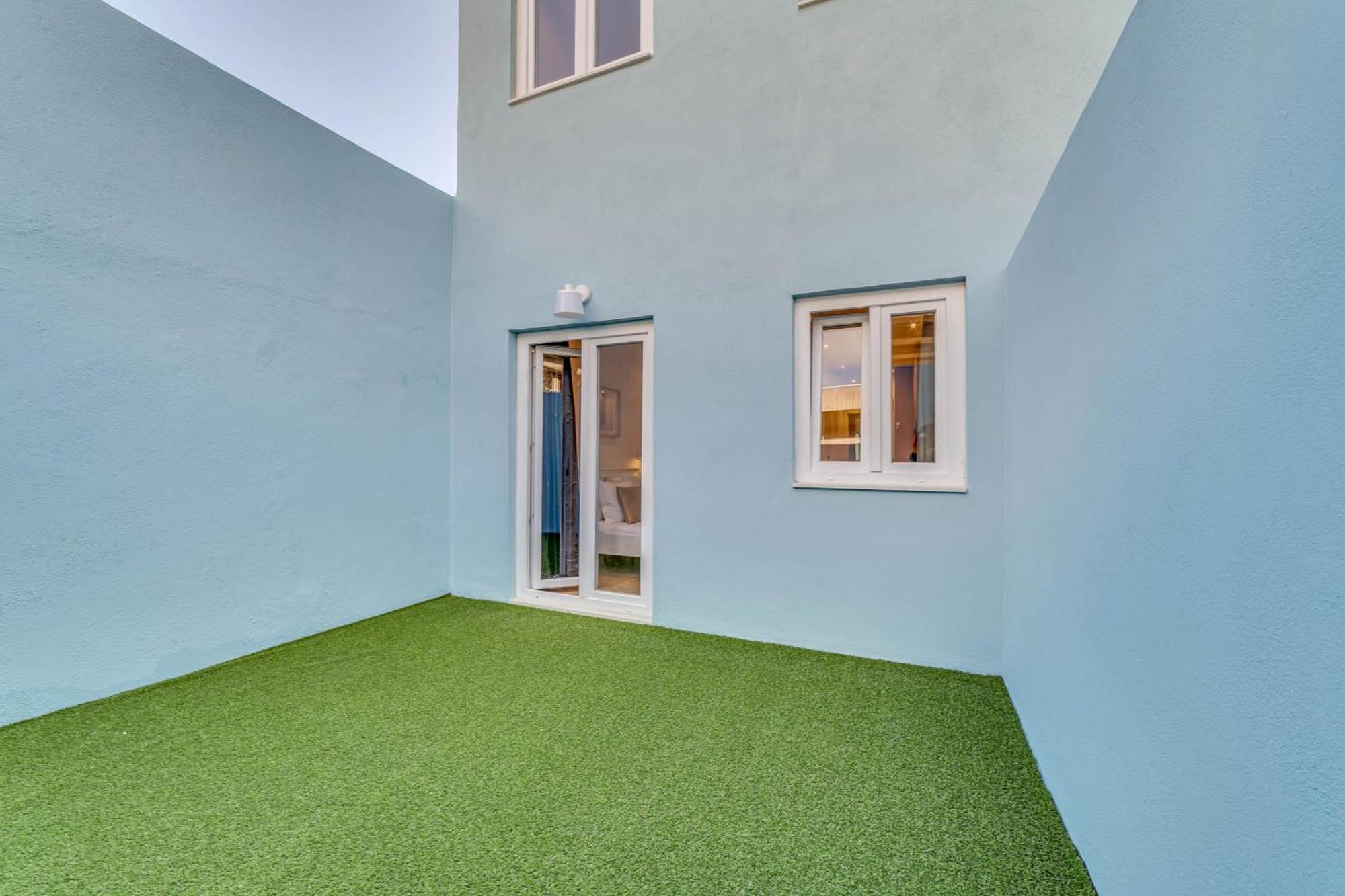 Blue Charm - Campolide * Lisboa