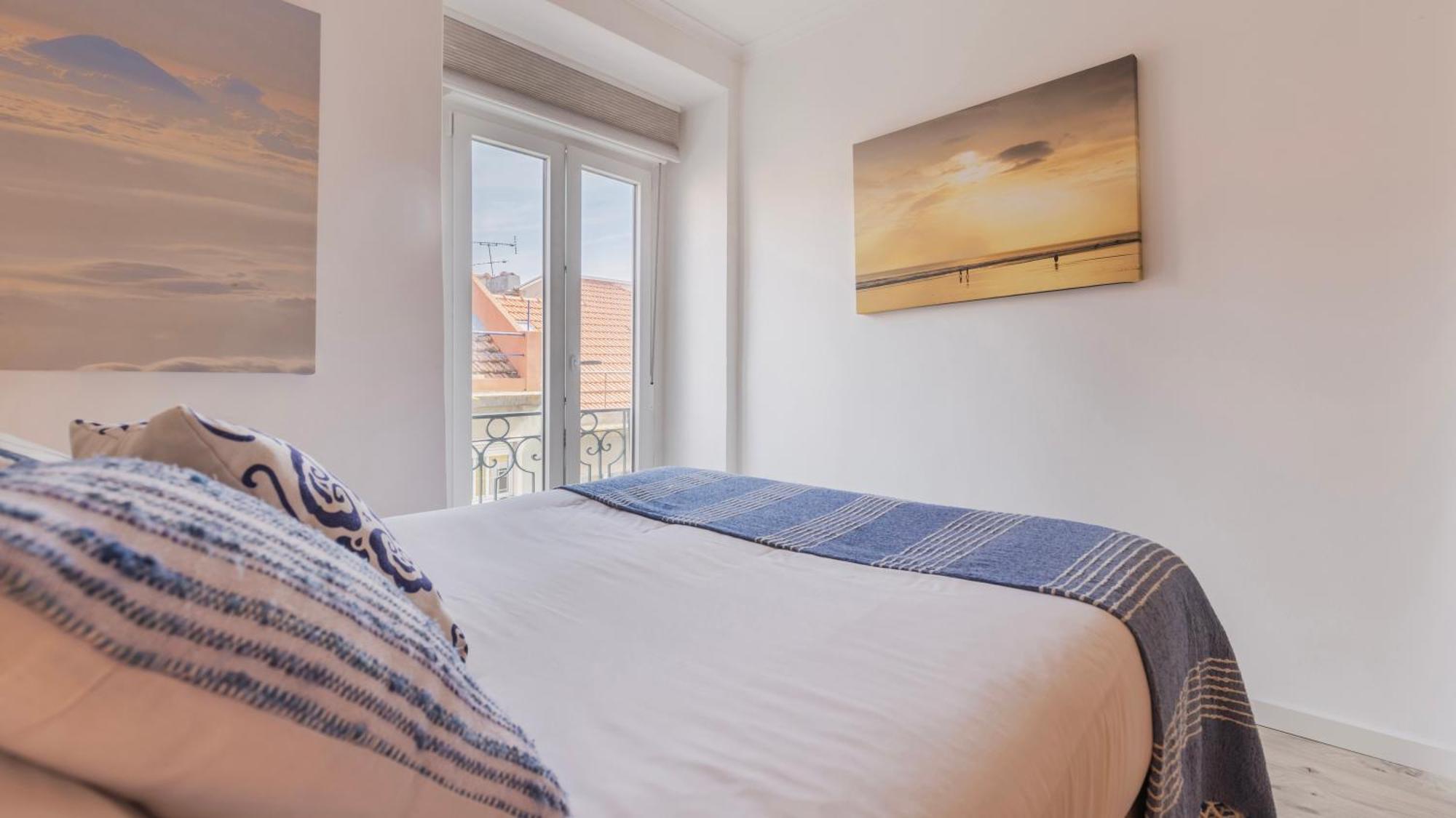 Sunny Design In Praca Flores By Lovelystay Apartment Lisbon