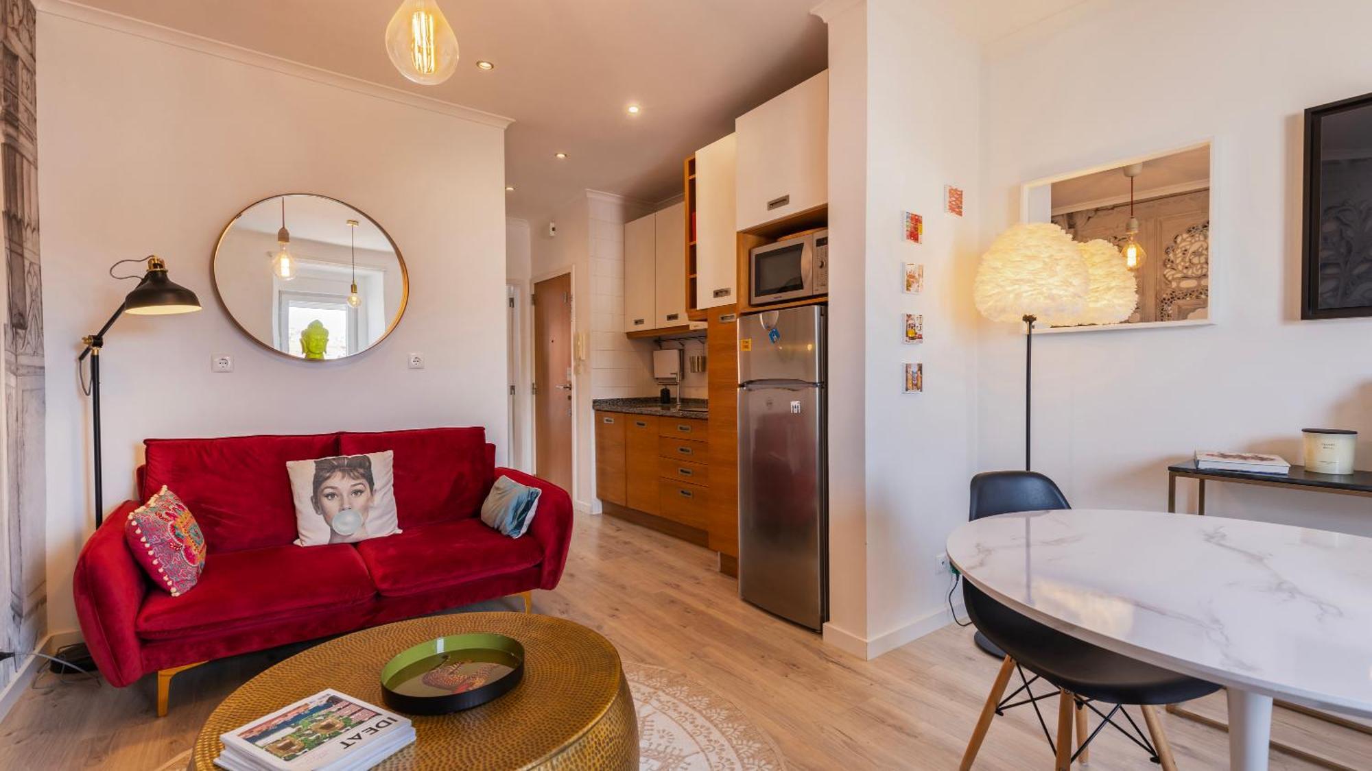 Apartment Sunny Design In Praca Flores By Lovelystay *