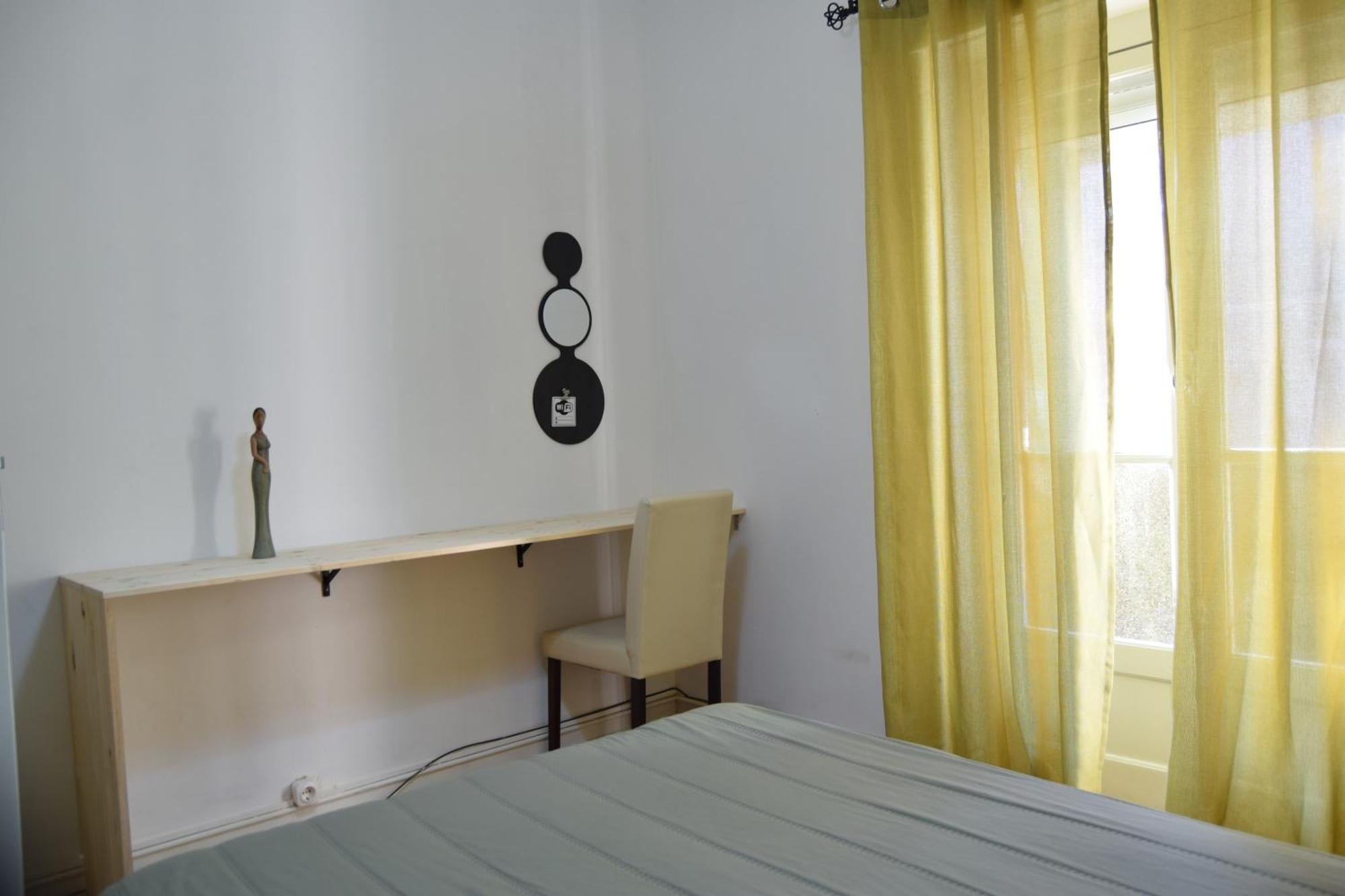 Young Habitación en casa particular