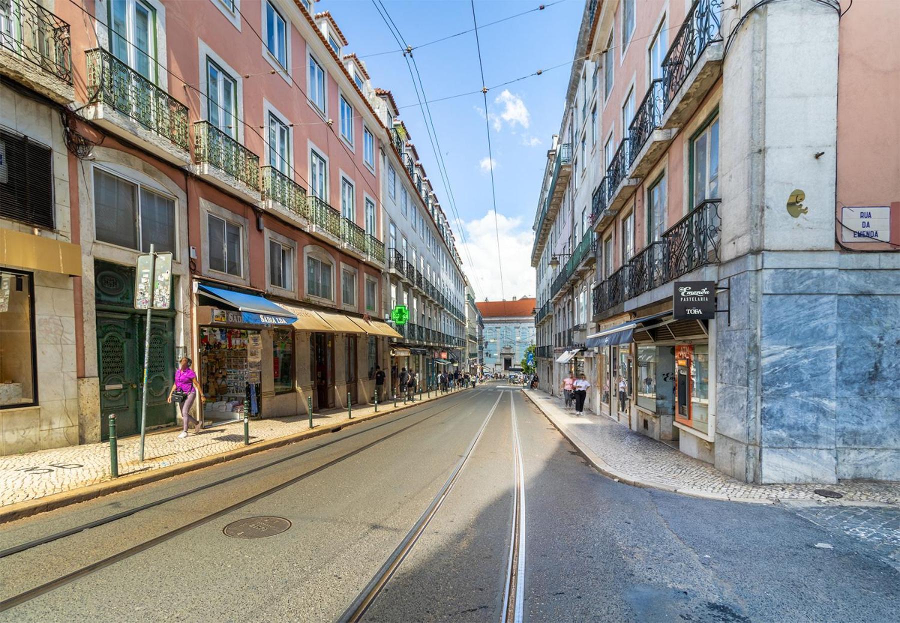 Camoes By Hill * Lisboa