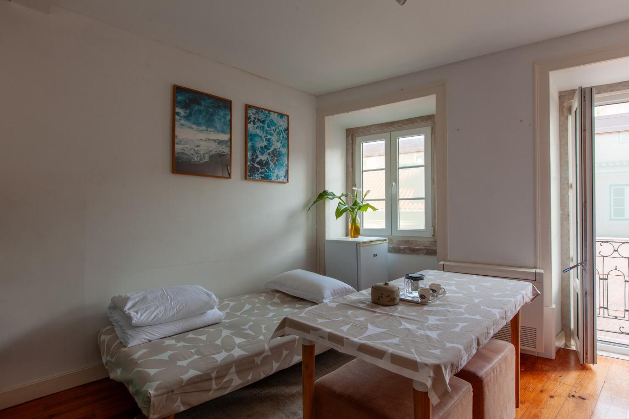 Saobentu Ana Casa * Lisbon