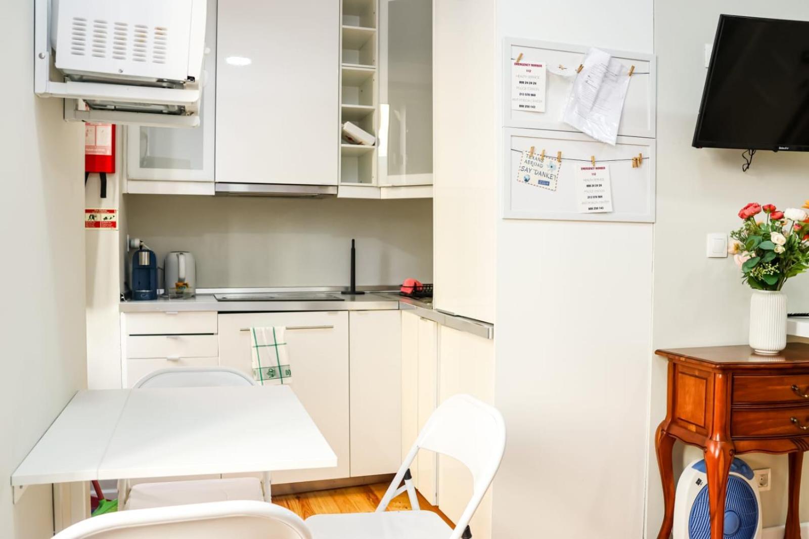 Residencia Queiros - T1 *