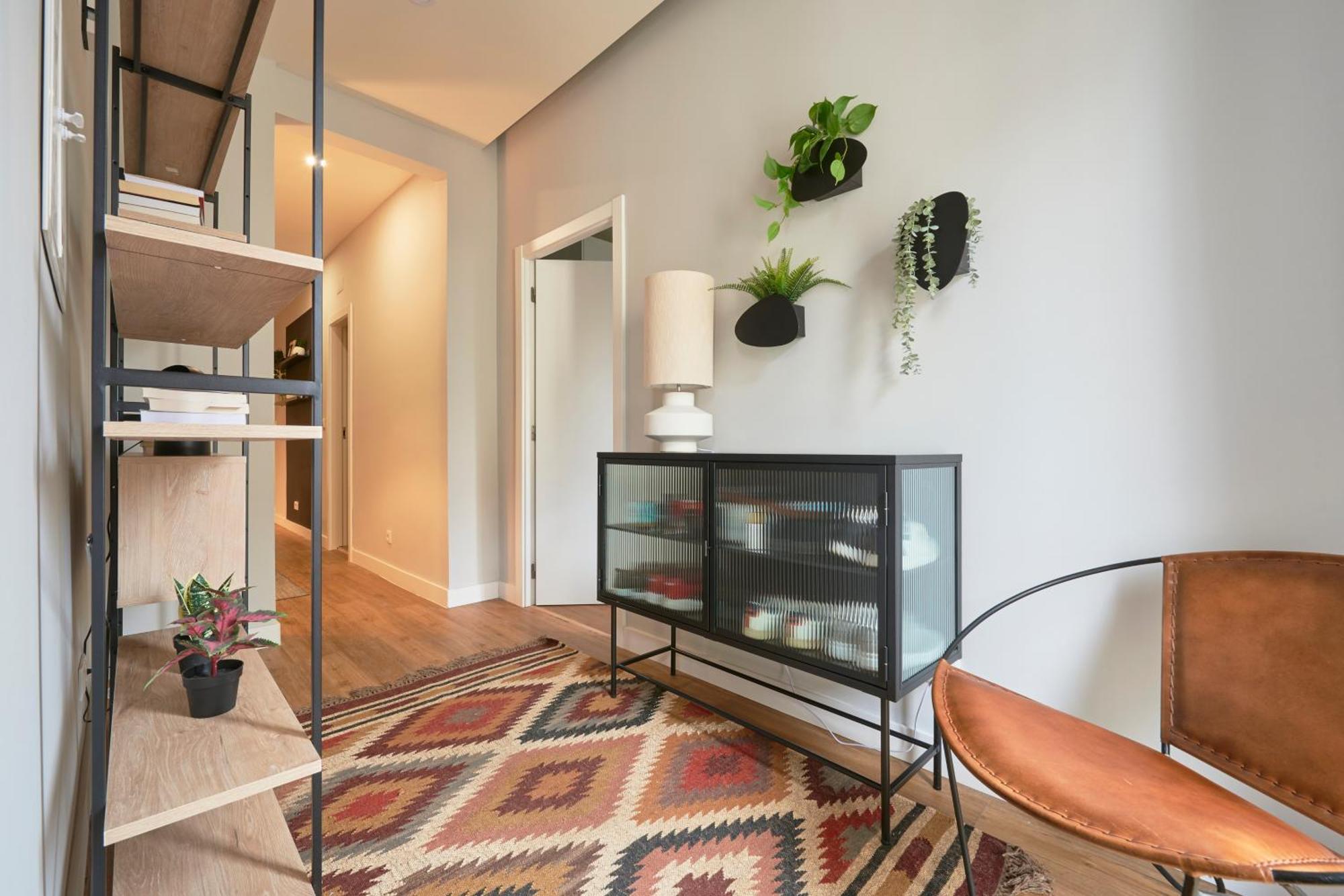 Modern 2 Bed In Campolide Near Amoreiras Apartamento *