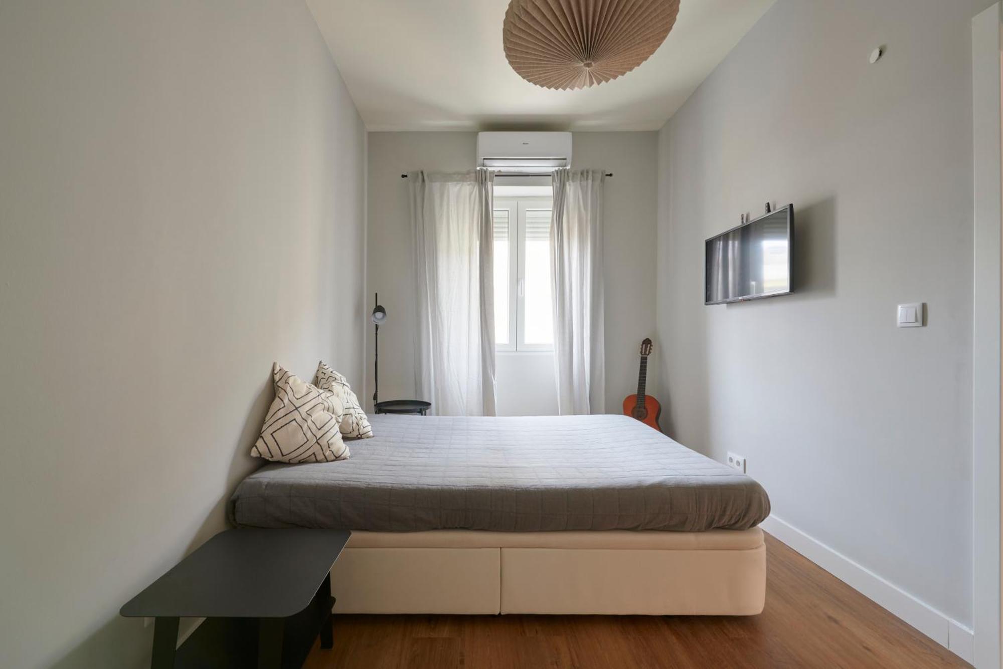 Apartamento Modern 2 Bed In Campolide Near Amoreiras