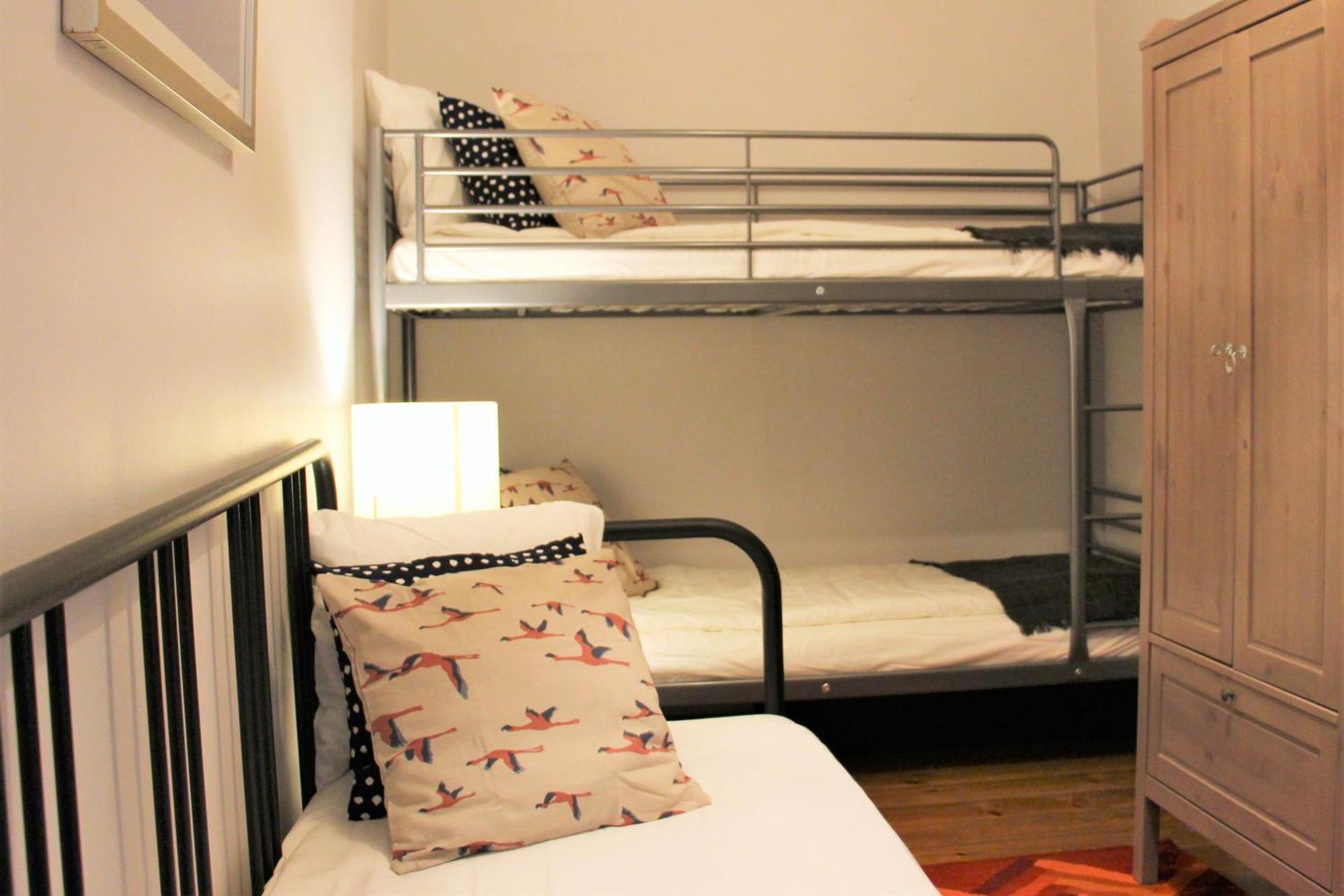Apartamento Sm1-happy At Hip Pr.real & Bair.alto + Private Patio! Lisboa