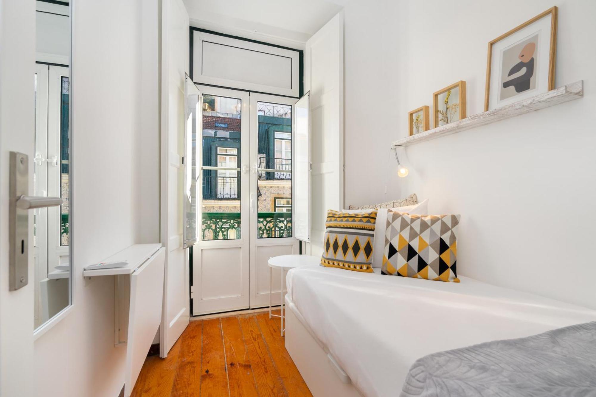 Apartamento Whome Modern Luxury In Lisbon's Historic Center *
