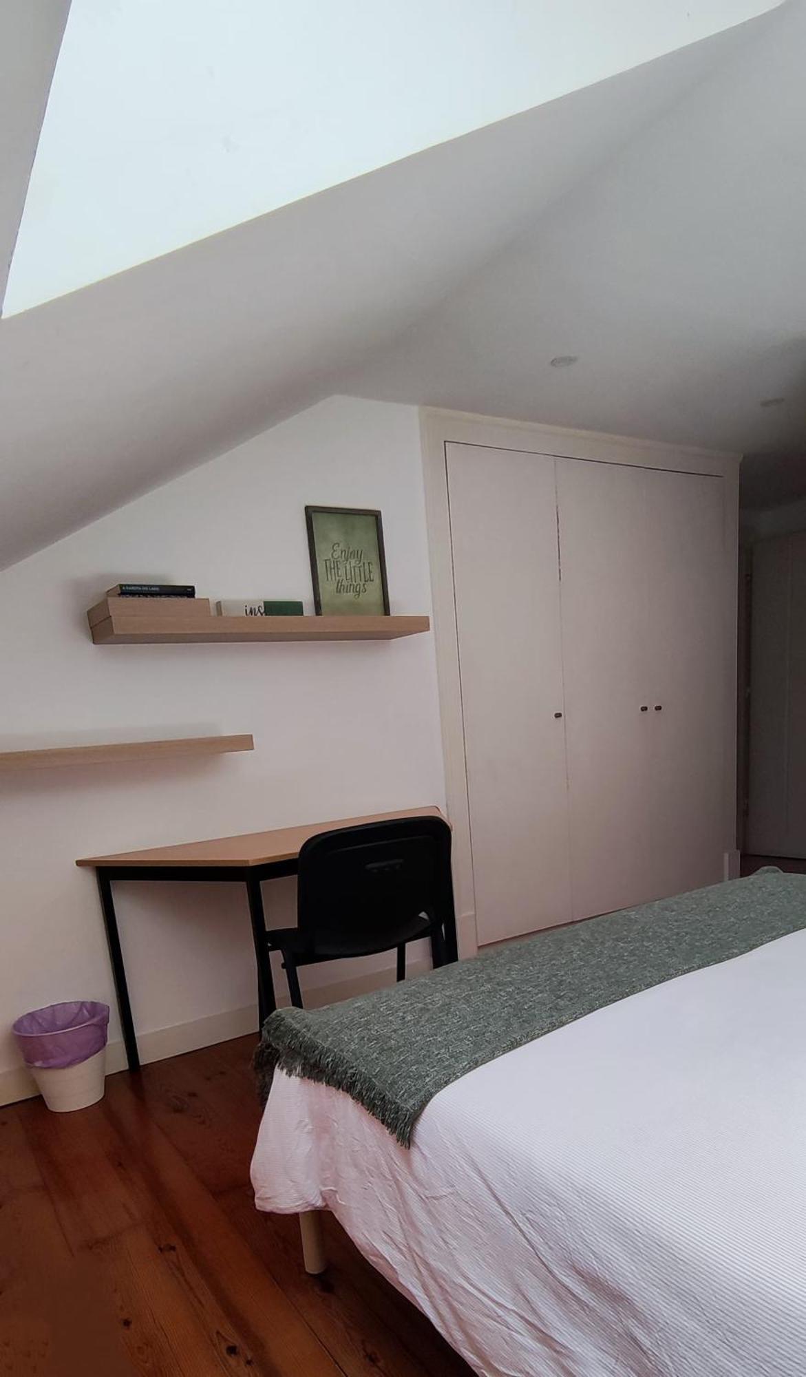 Habitación en casa particular Quartos No Bairro Alto De Em Acomodacao Partilhada