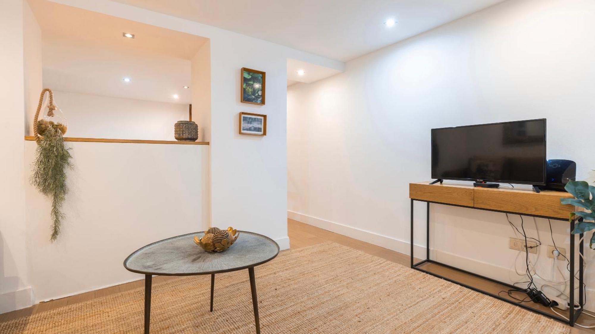 Apartamento 1bdr With Terrace In Alfama Centre By Lovelystay *