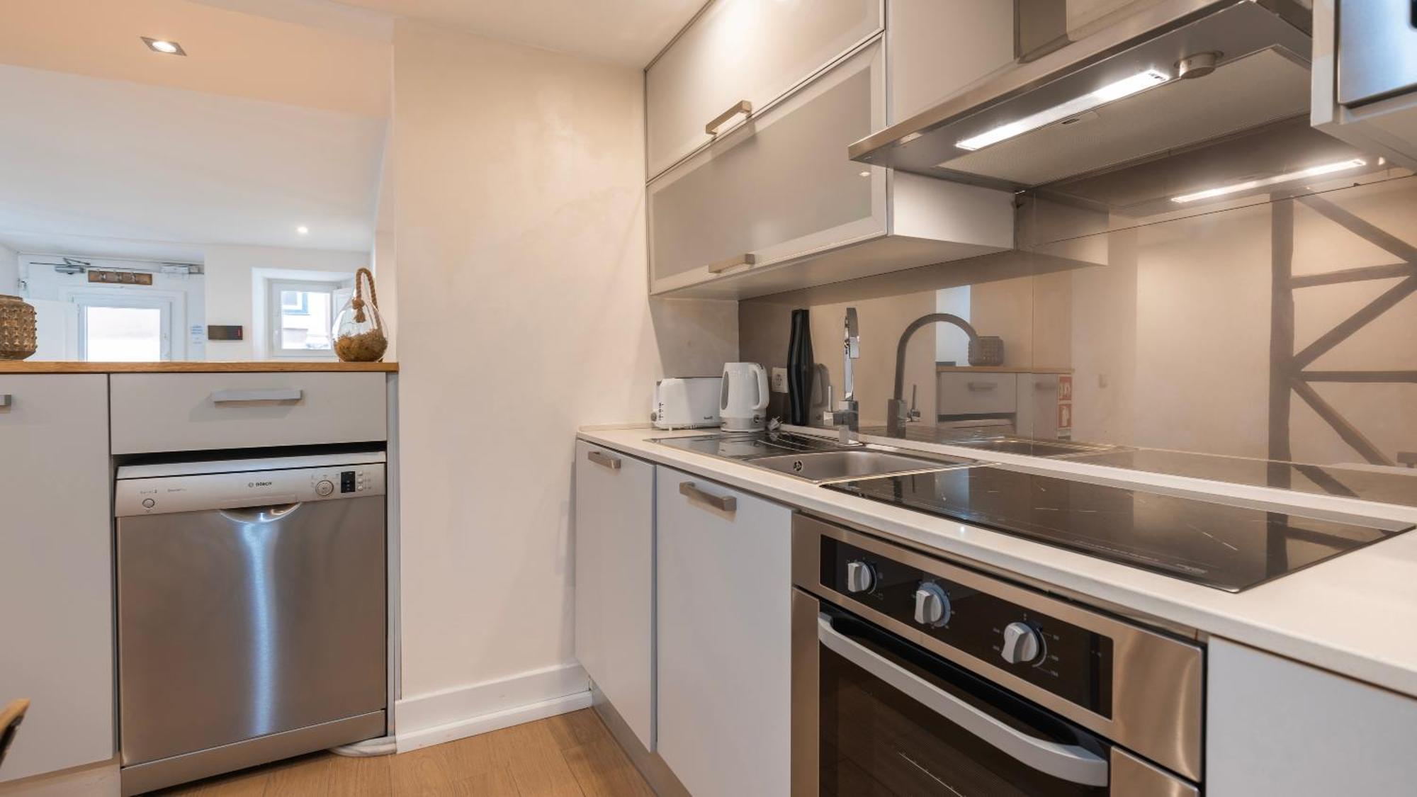 1bdr With Terrace In Alfama Centre By Lovelystay Apartamento