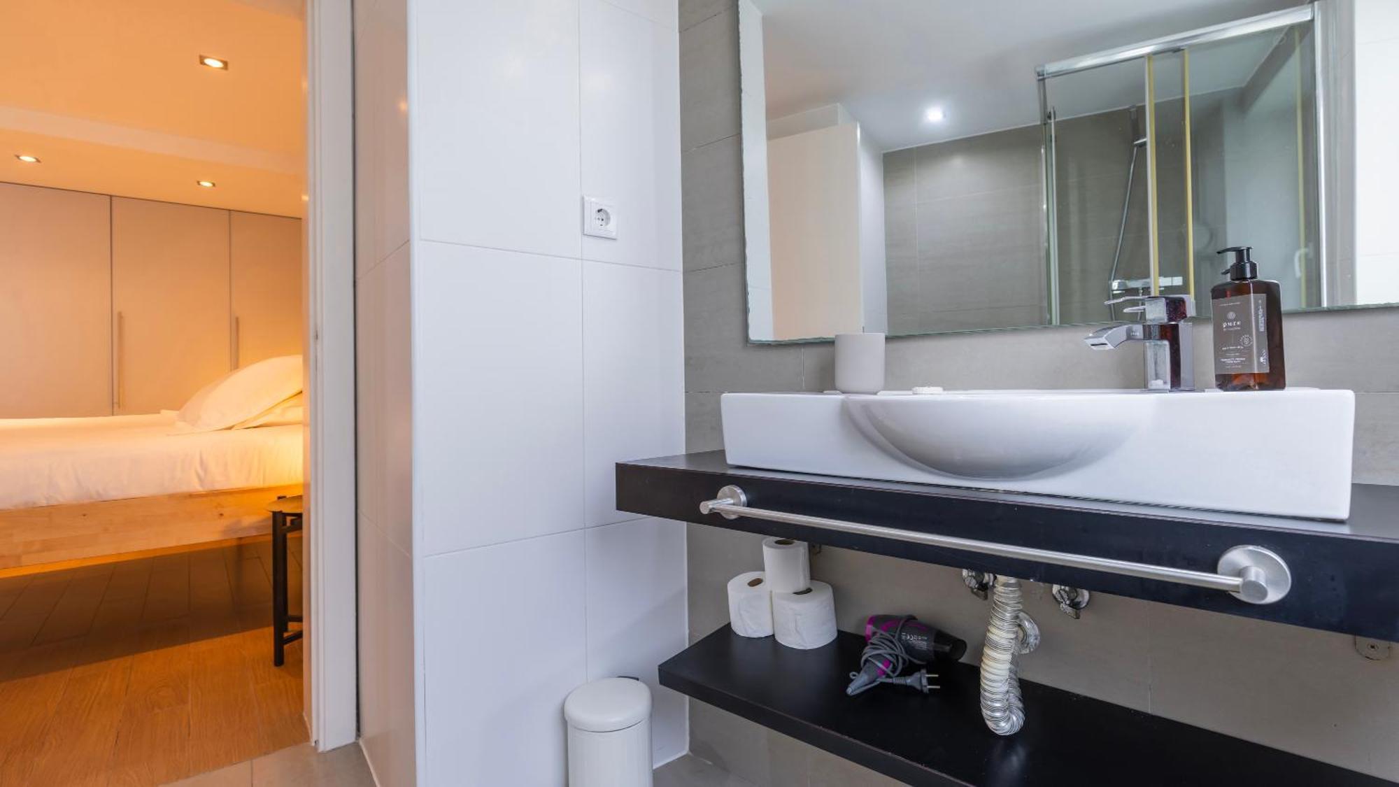 Apartamento 1bdr With Terrace In Alfama Centre By Lovelystay *
