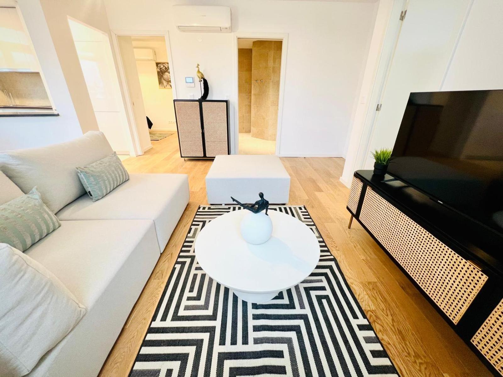 Apartamento Pink House Beautiful 2 Bedroom Flat In Center *