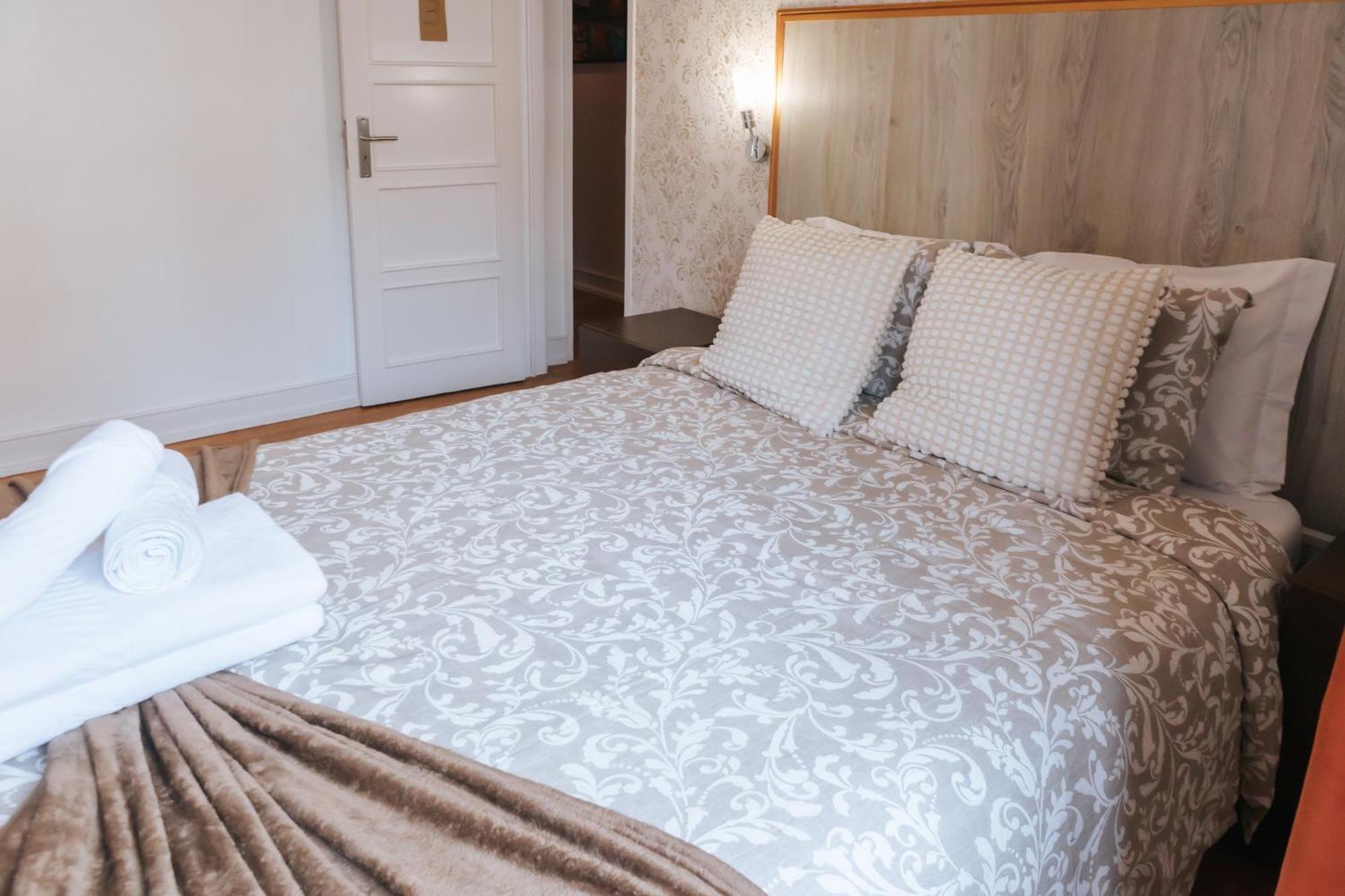 Aquilla Family 304 Homestay Lisbon