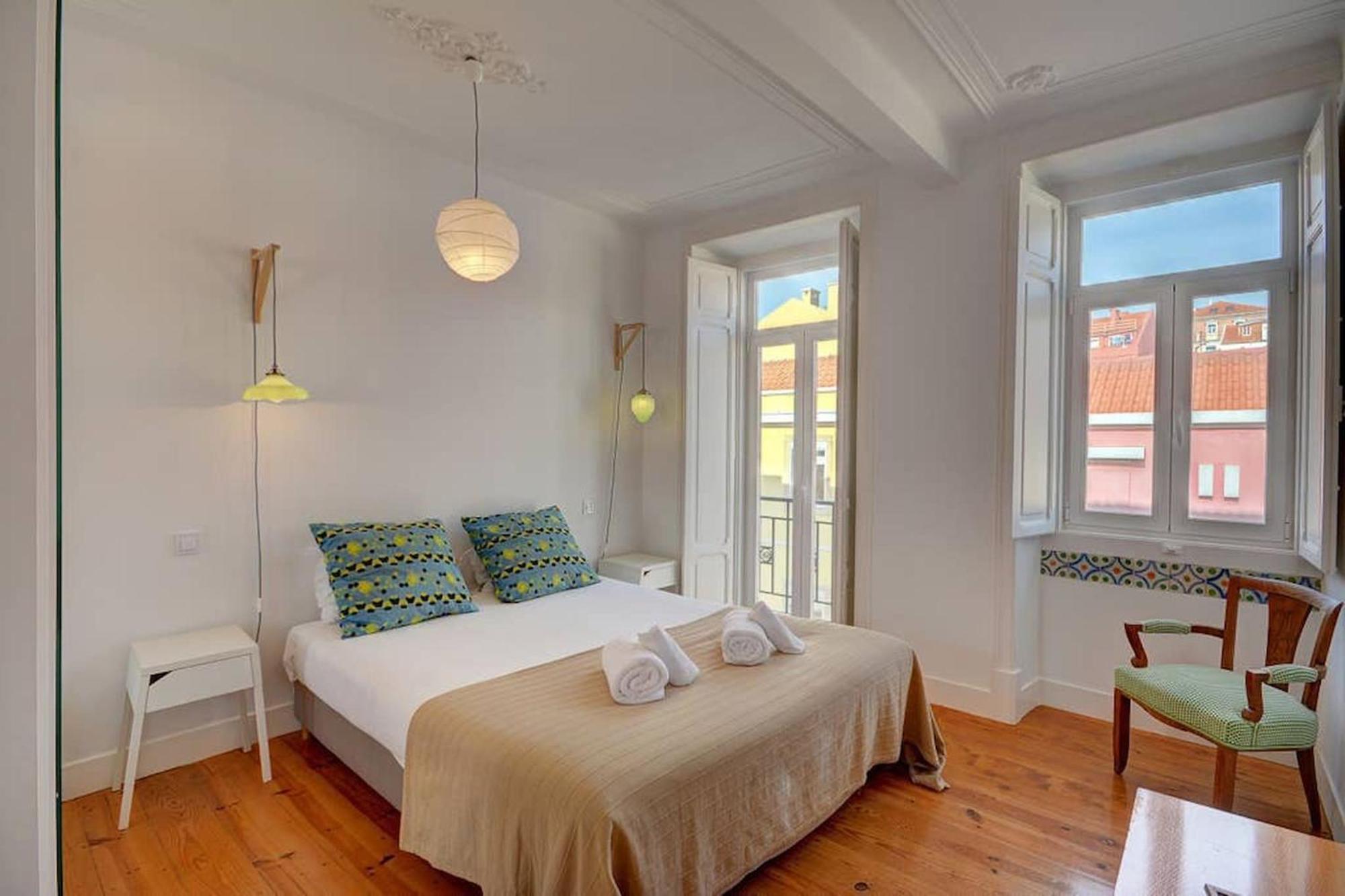 Tagus Sunrise In By Innkeeper *