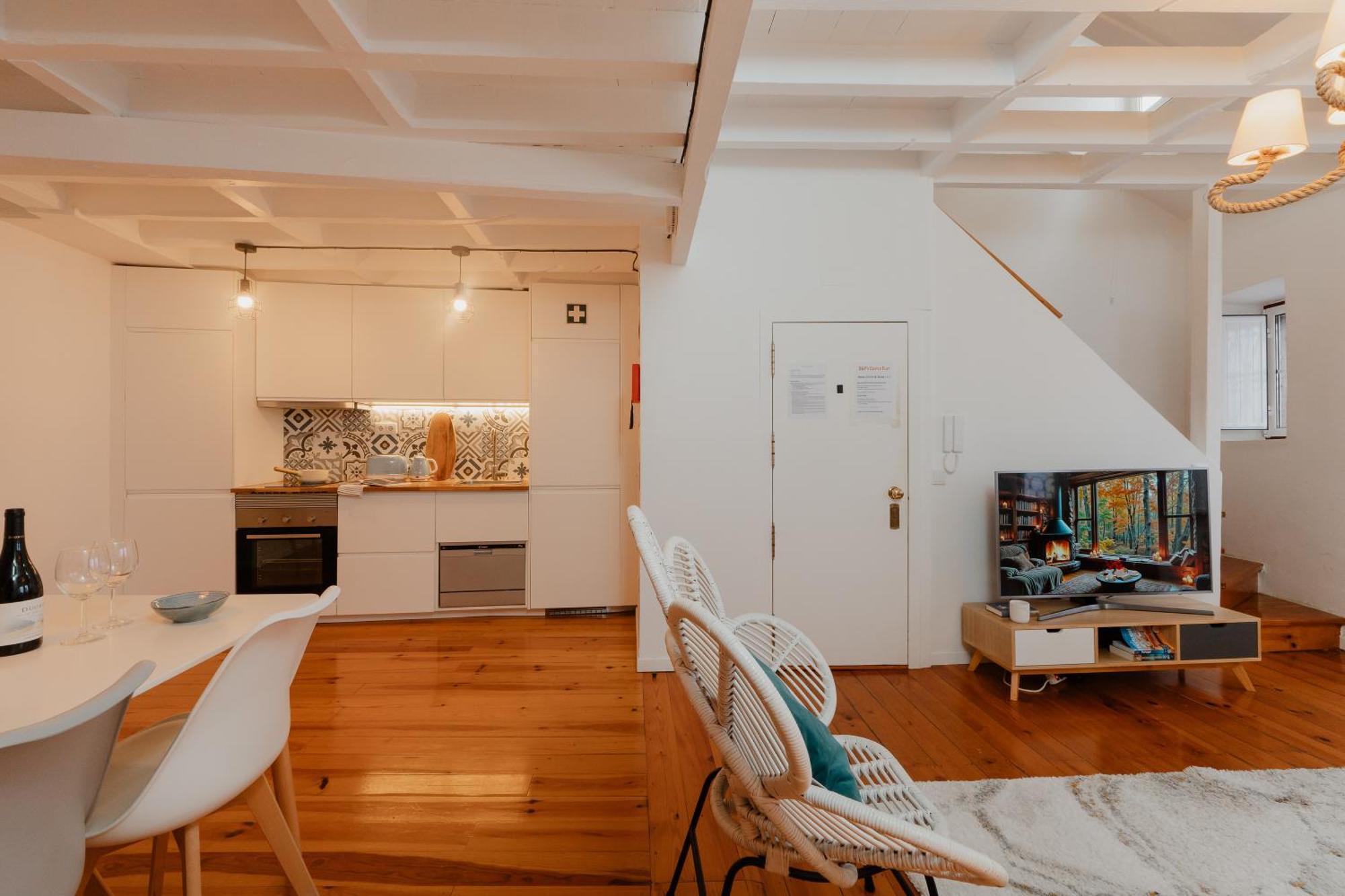 Apartamento Stylish Getaway In A Mezzanine Flat By The Castle Lisboa