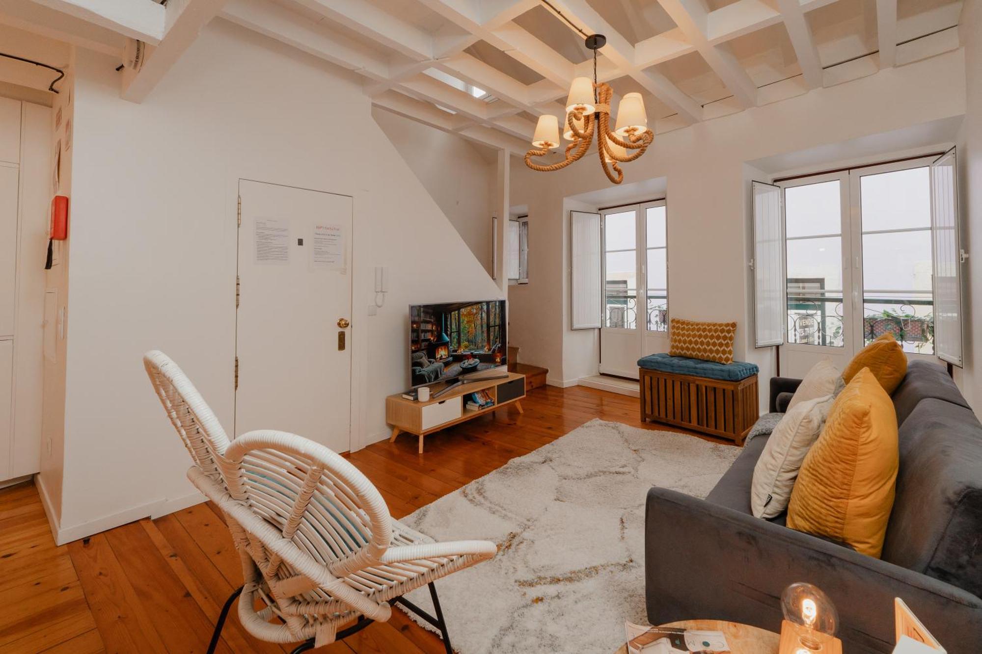 Stylish Getaway In A Mezzanine Flat By The Castle *