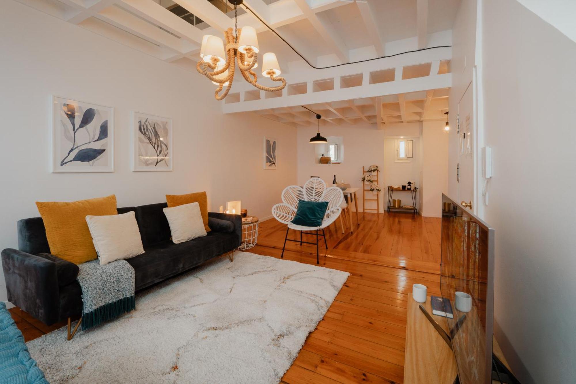 Stylish Getaway In A Mezzanine Flat By The Castle Apartamento Lisboa