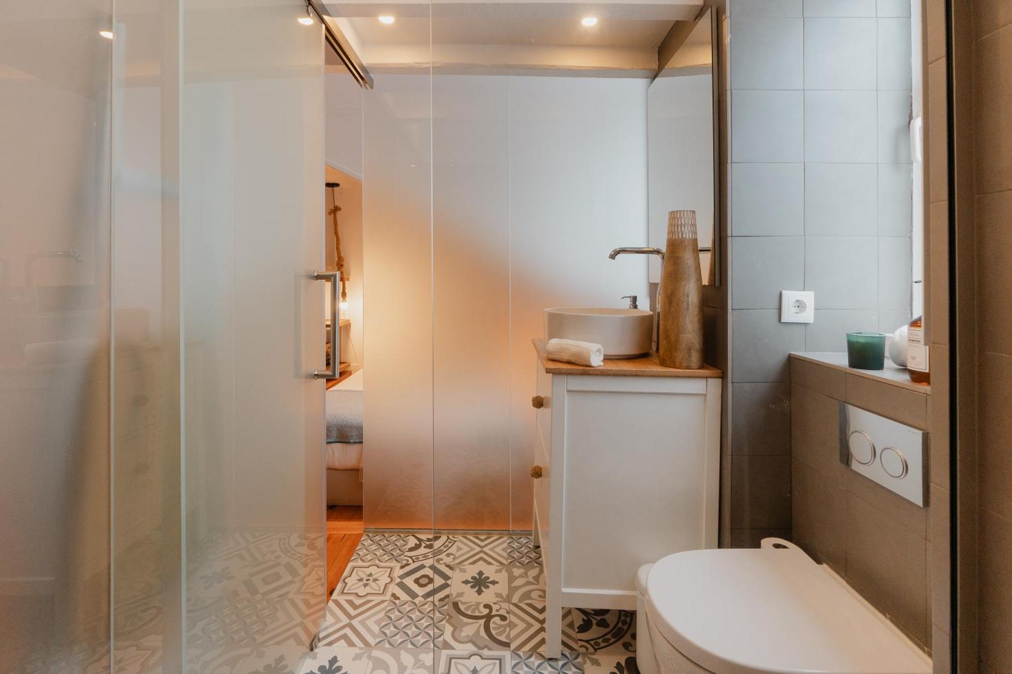 Stylish Getaway In A Mezzanine Flat By The Castle Apartamento *