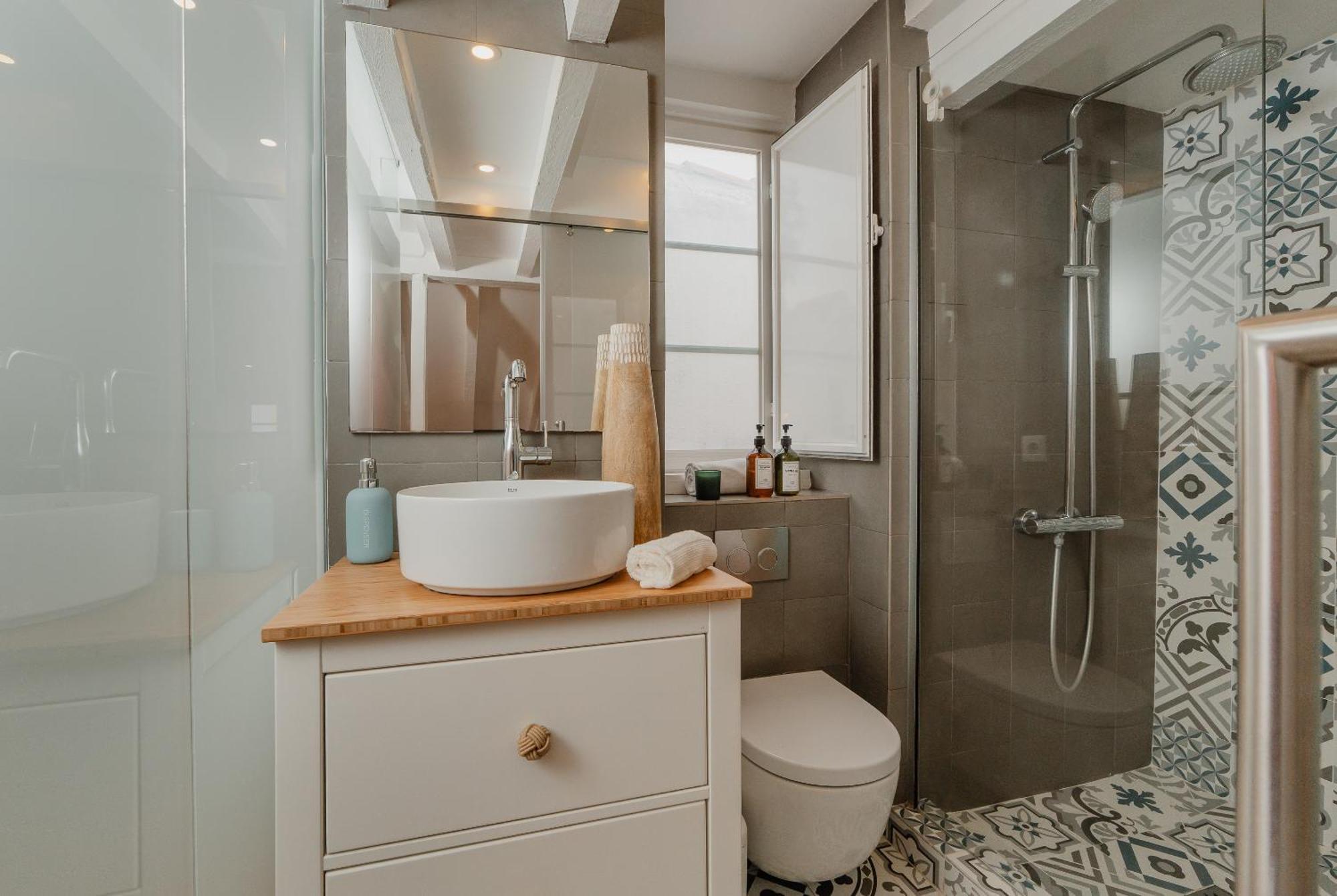 Apartamento Stylish Getaway In A Mezzanine Flat By The Castle
