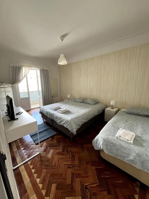Pensión Privada 3 Grande Con Balcon