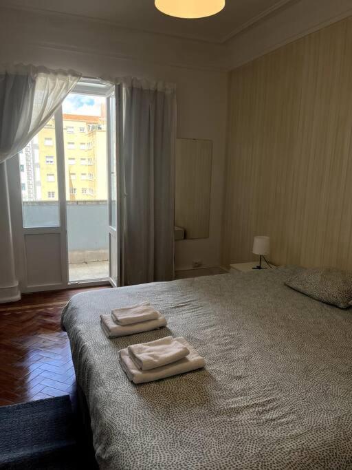 Pensión Privada 3 Grande Con Balcon