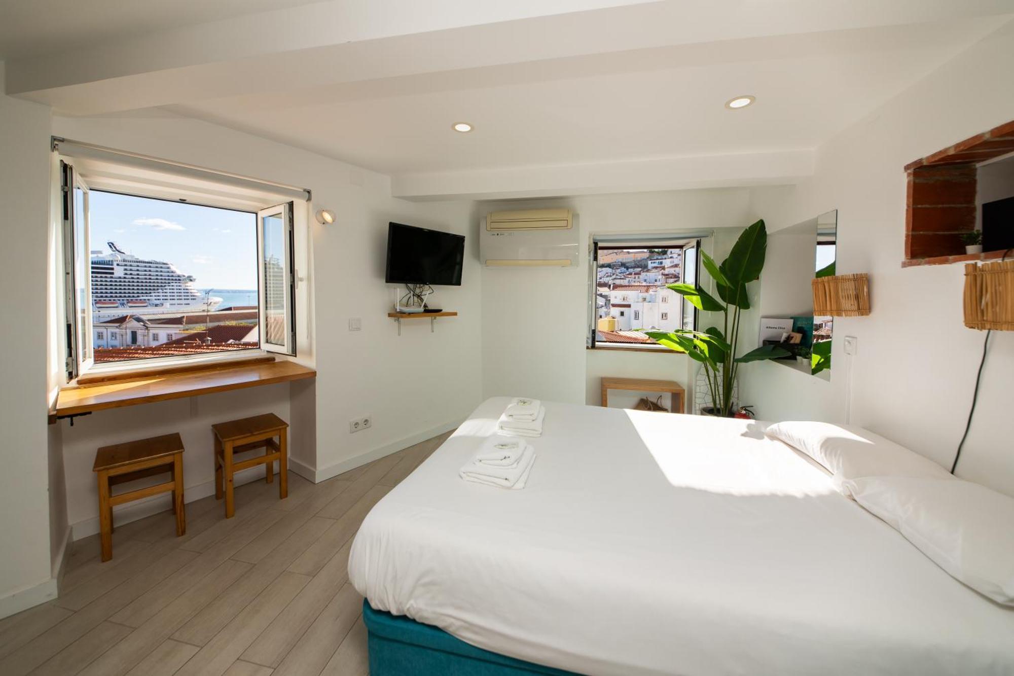 Apartamento Stunning River View In Historic Alfama *