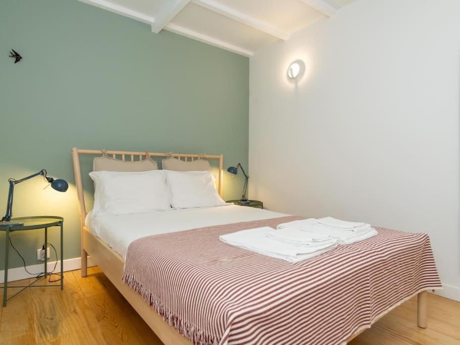Madalena Cozy * Lisboa