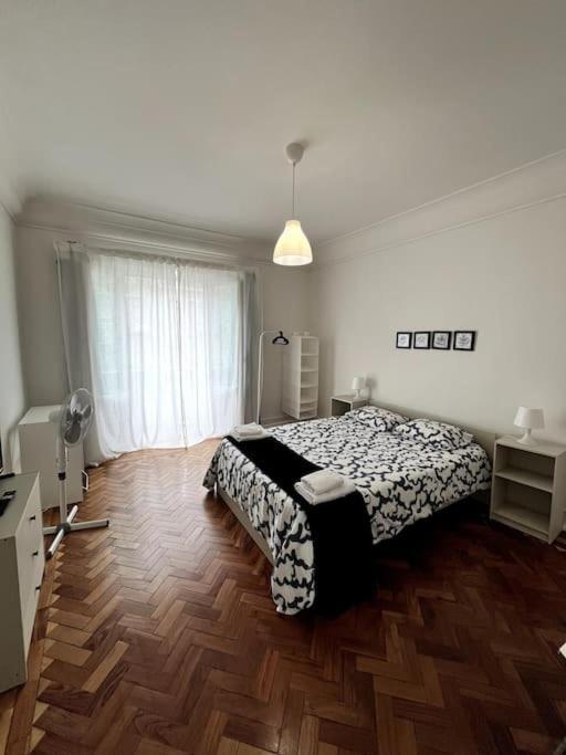 Doble Grande 2 Personas Balcon * Lisboa