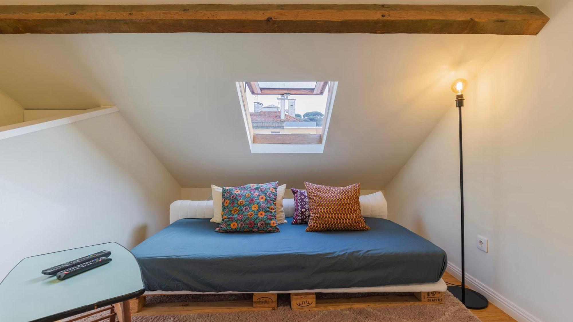 Vintage With Castle View By Lovelystay Apartment *