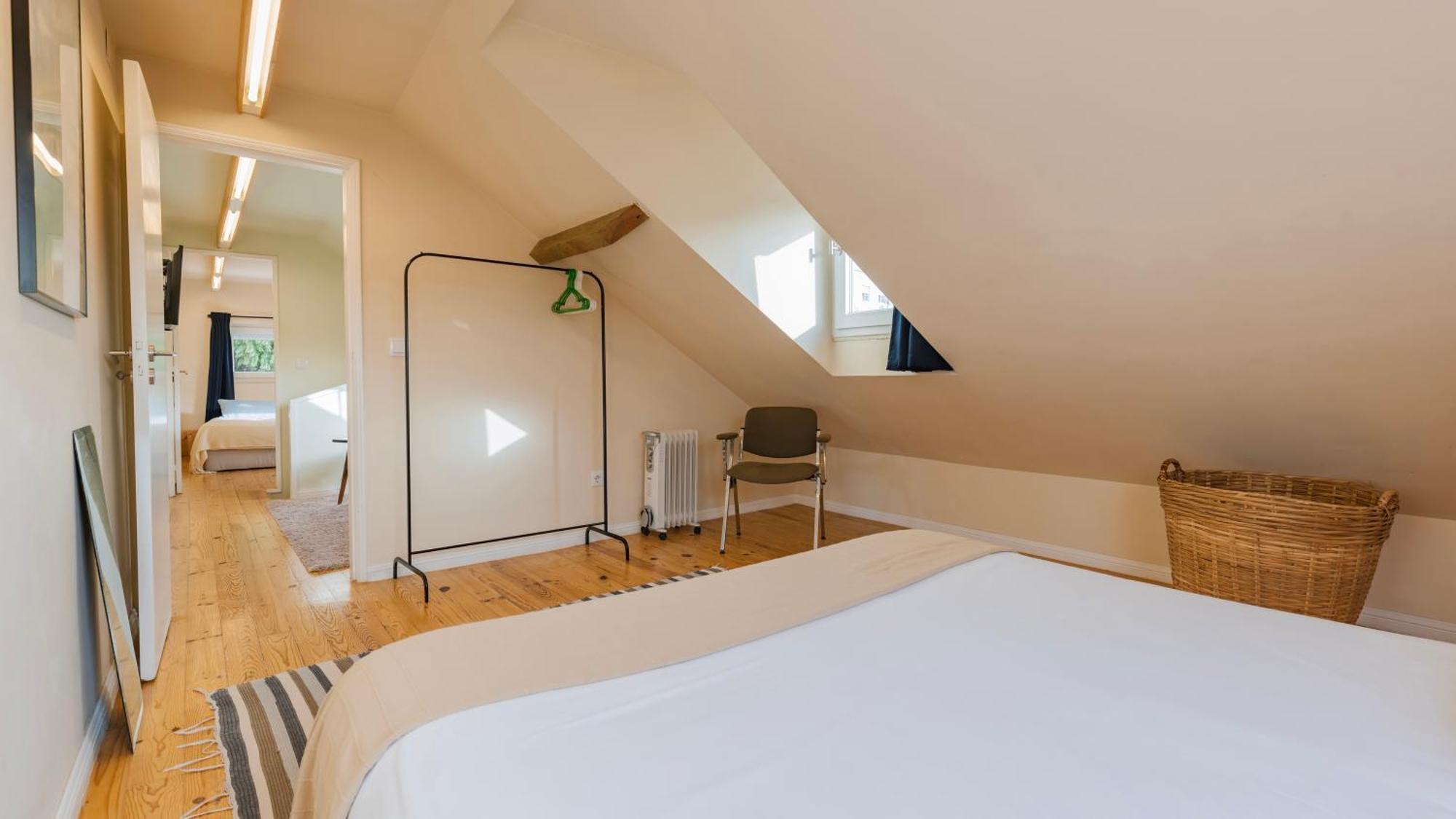 Vintage With Castle View By Lovelystay Lisbon