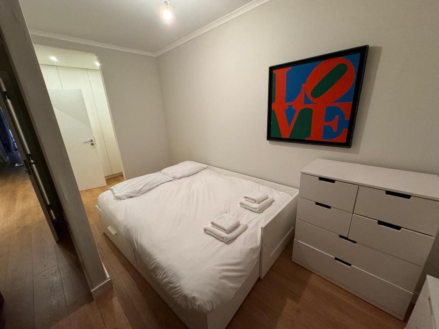 2br Terrasse Townhouse Style With Ac | By Airnest Apartamento *