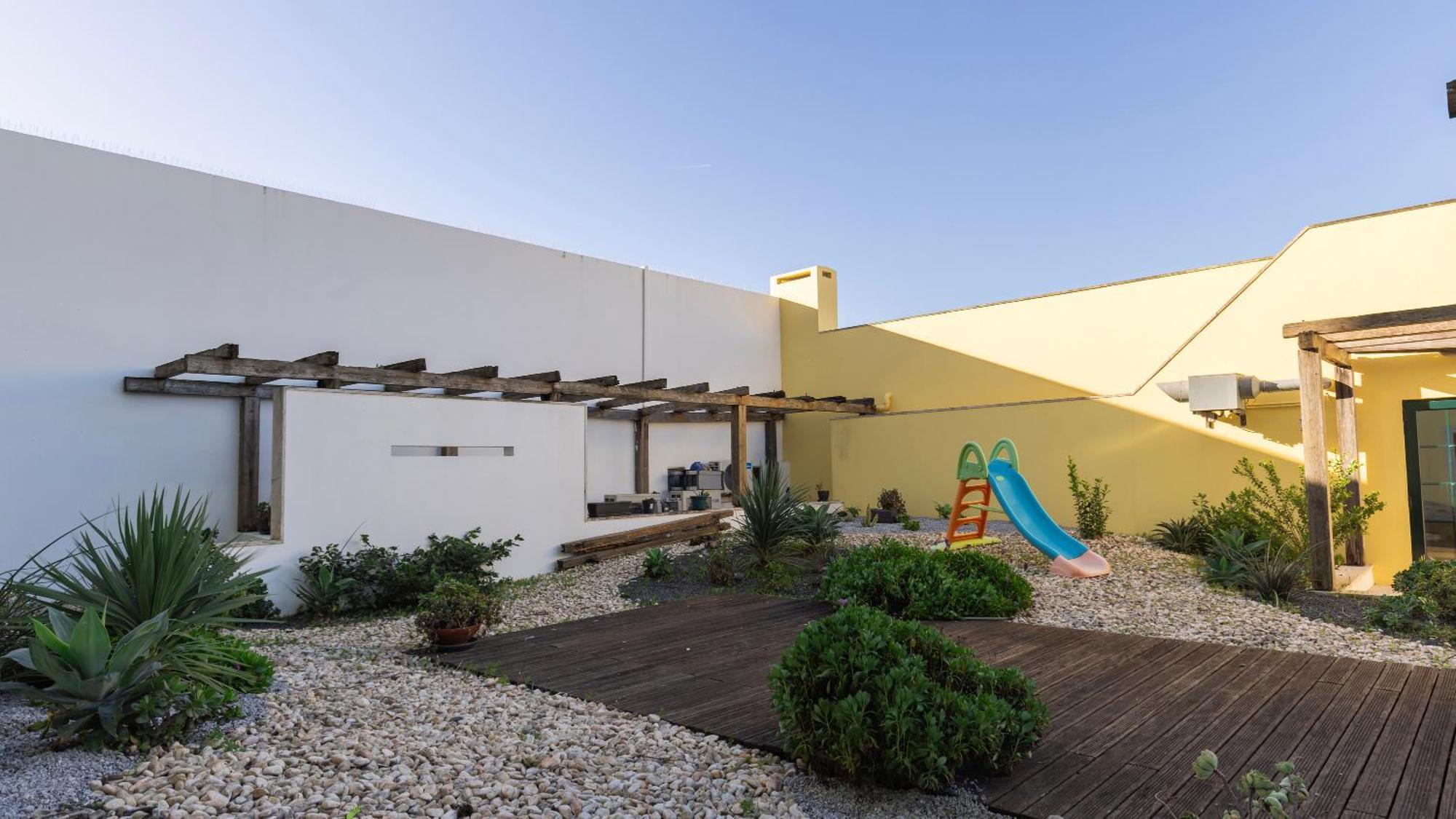 Stylish With Parking By Lovelystay Lisboa