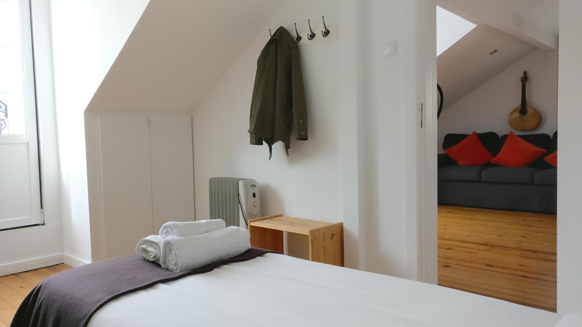 Alfama 2 - Attic With View Apartamento